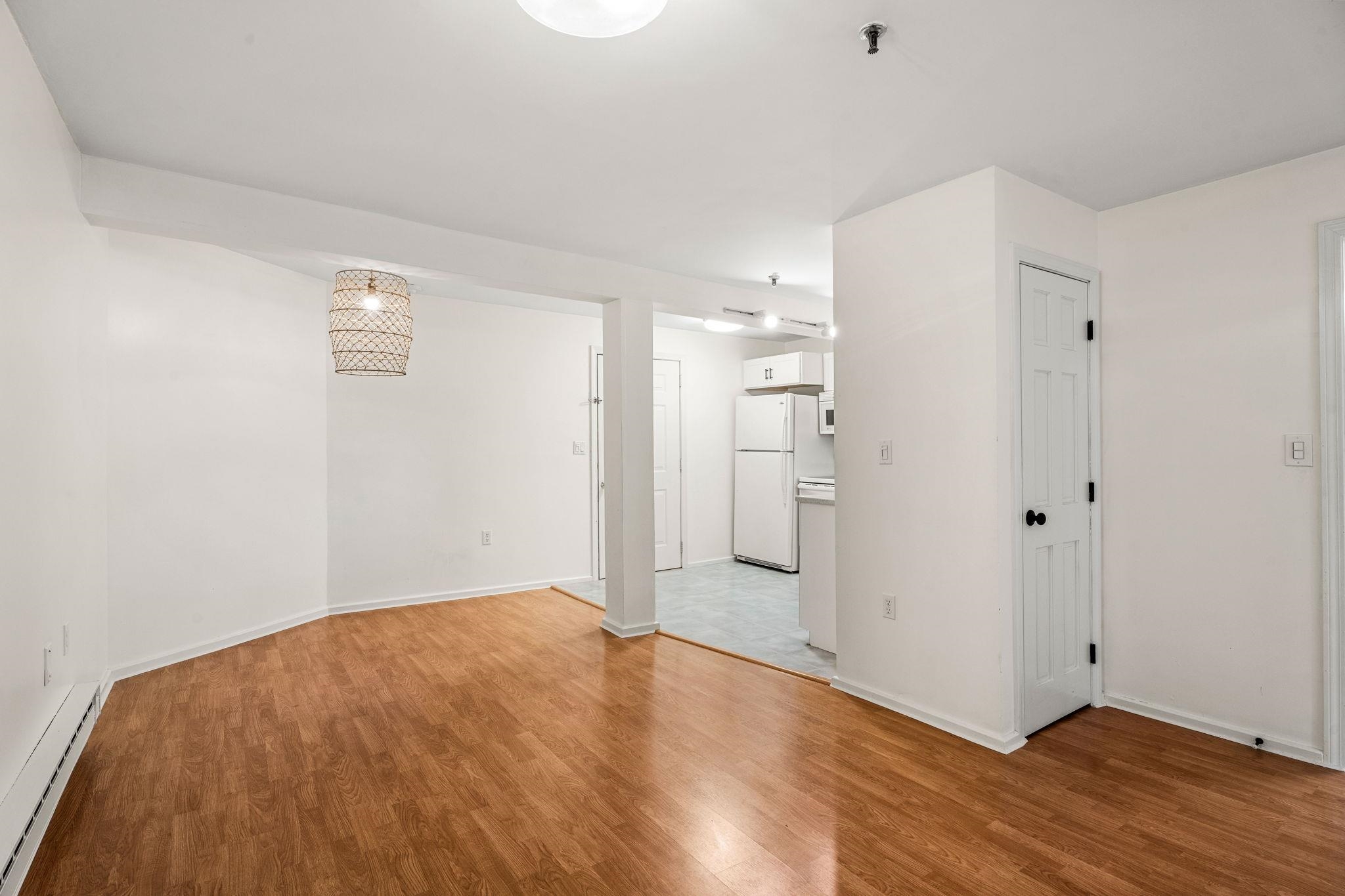 90 Fleet Street Property Photo 14