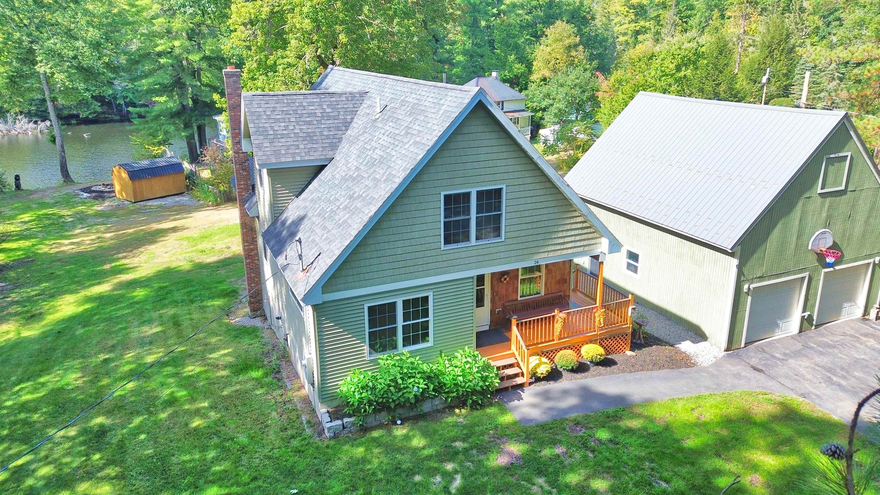 24 Broad Cove Drive Property Photo 3