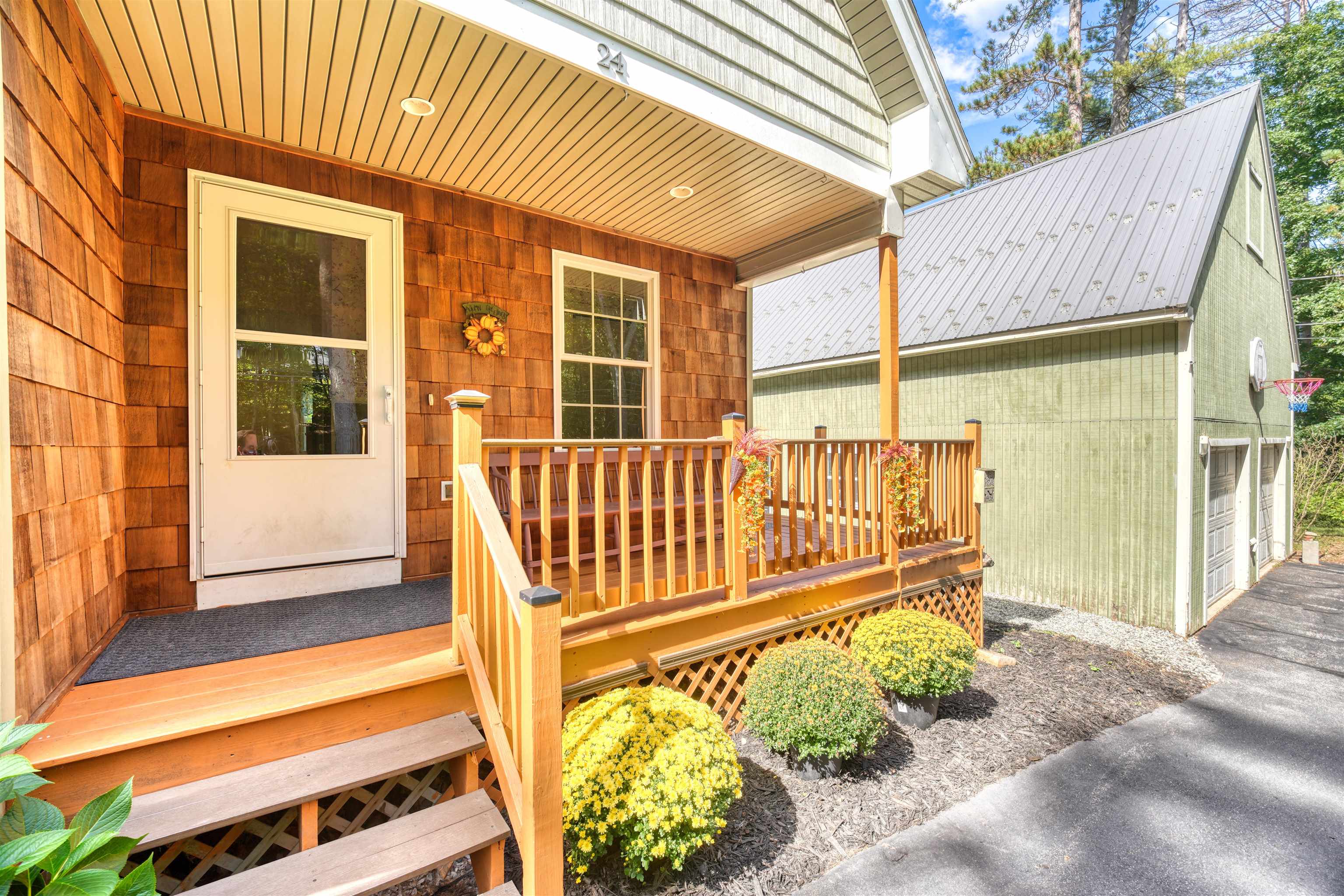 24 Broad Cove Drive Property Photo 8