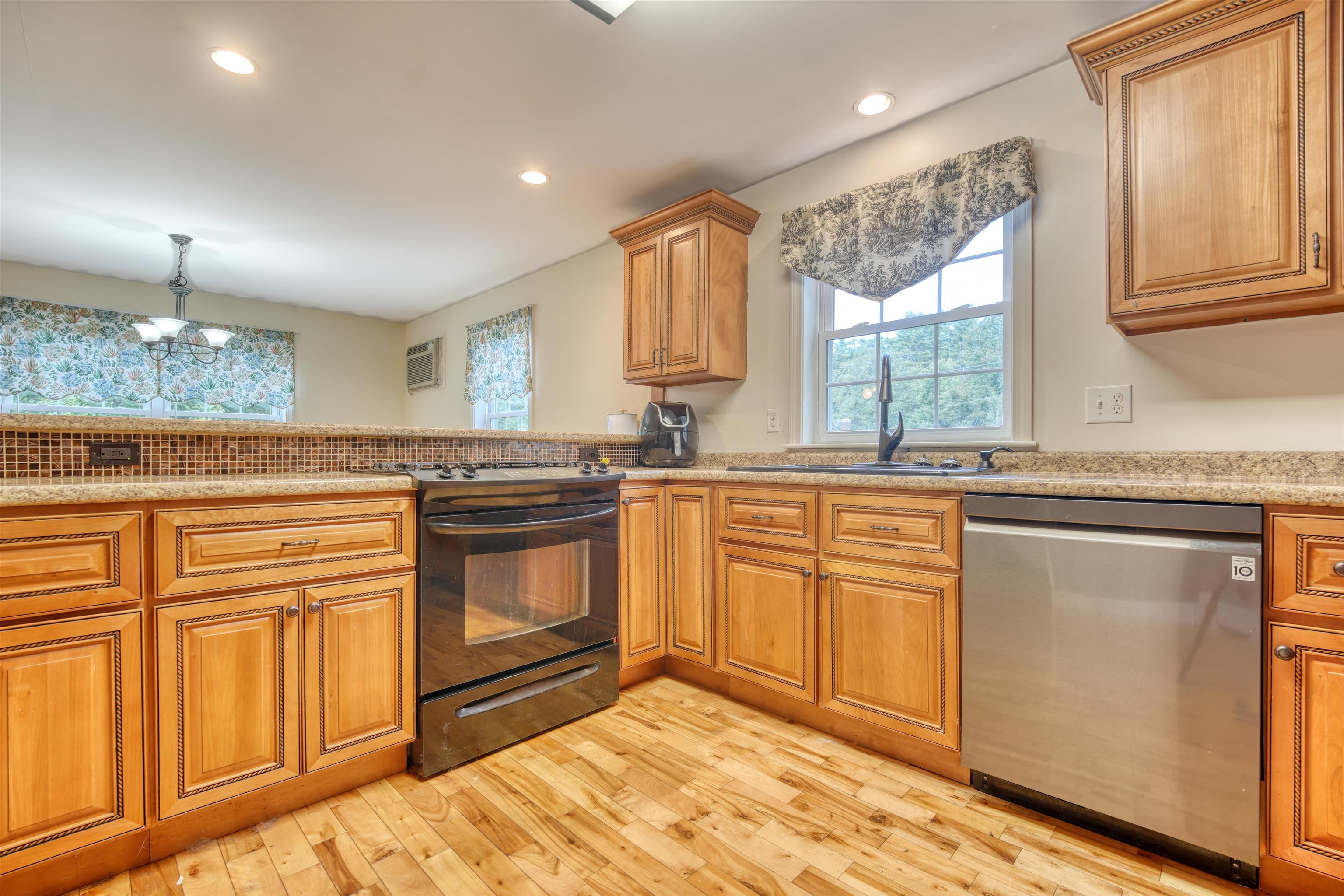 24 Broad Cove Drive Property Photo 15