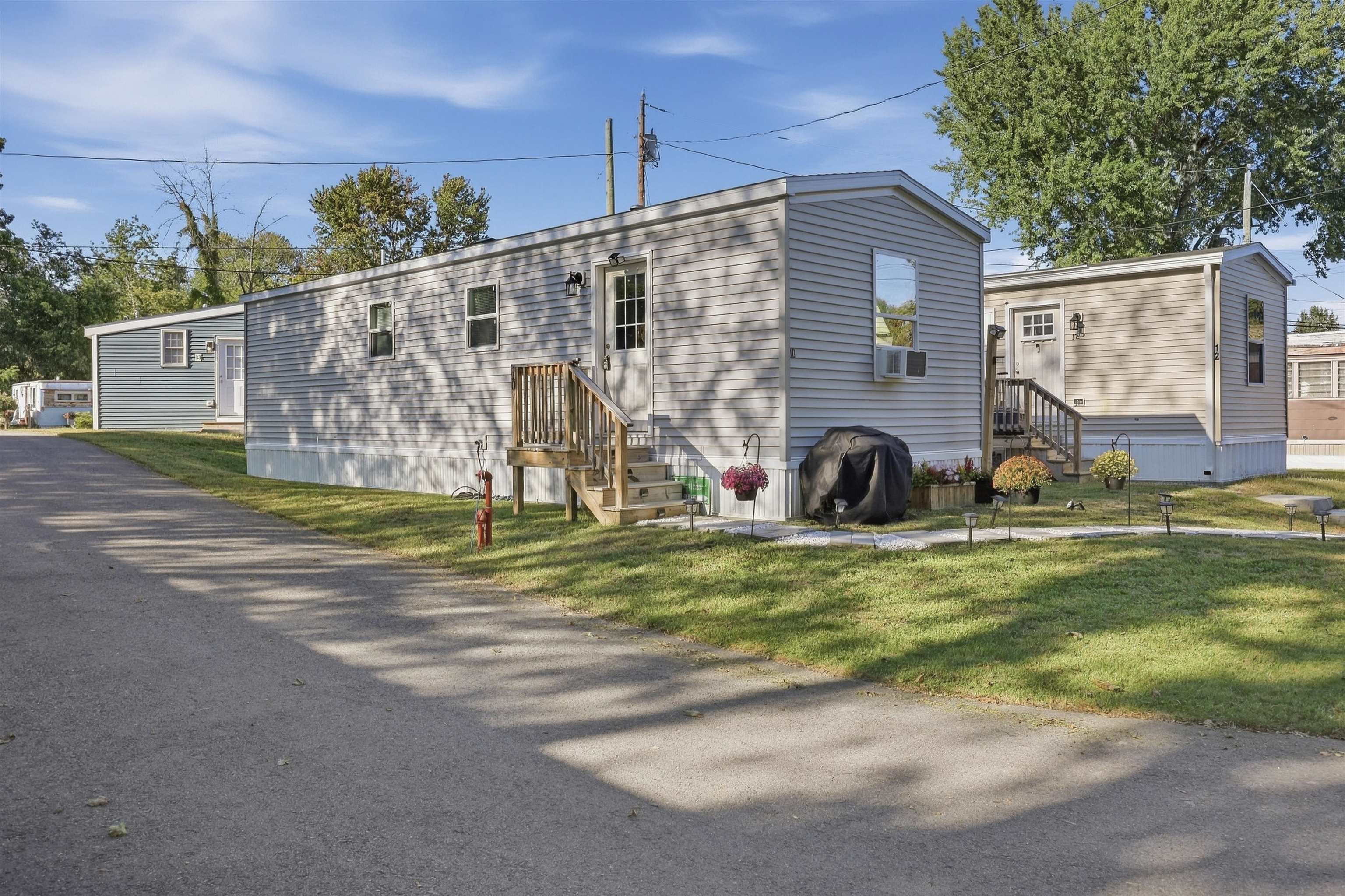 1338 Woodbury Avenue Property Photo 1