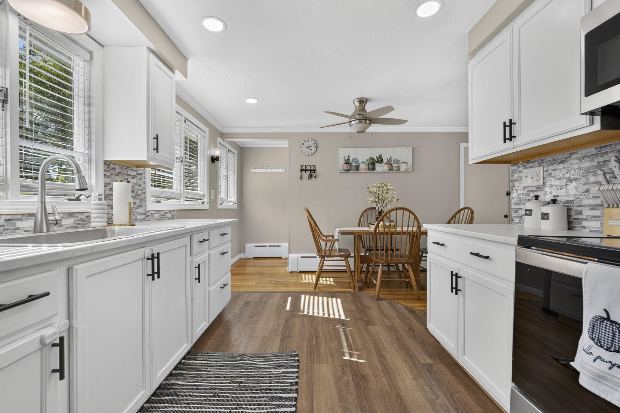 39 Oak Street Property Photo 4