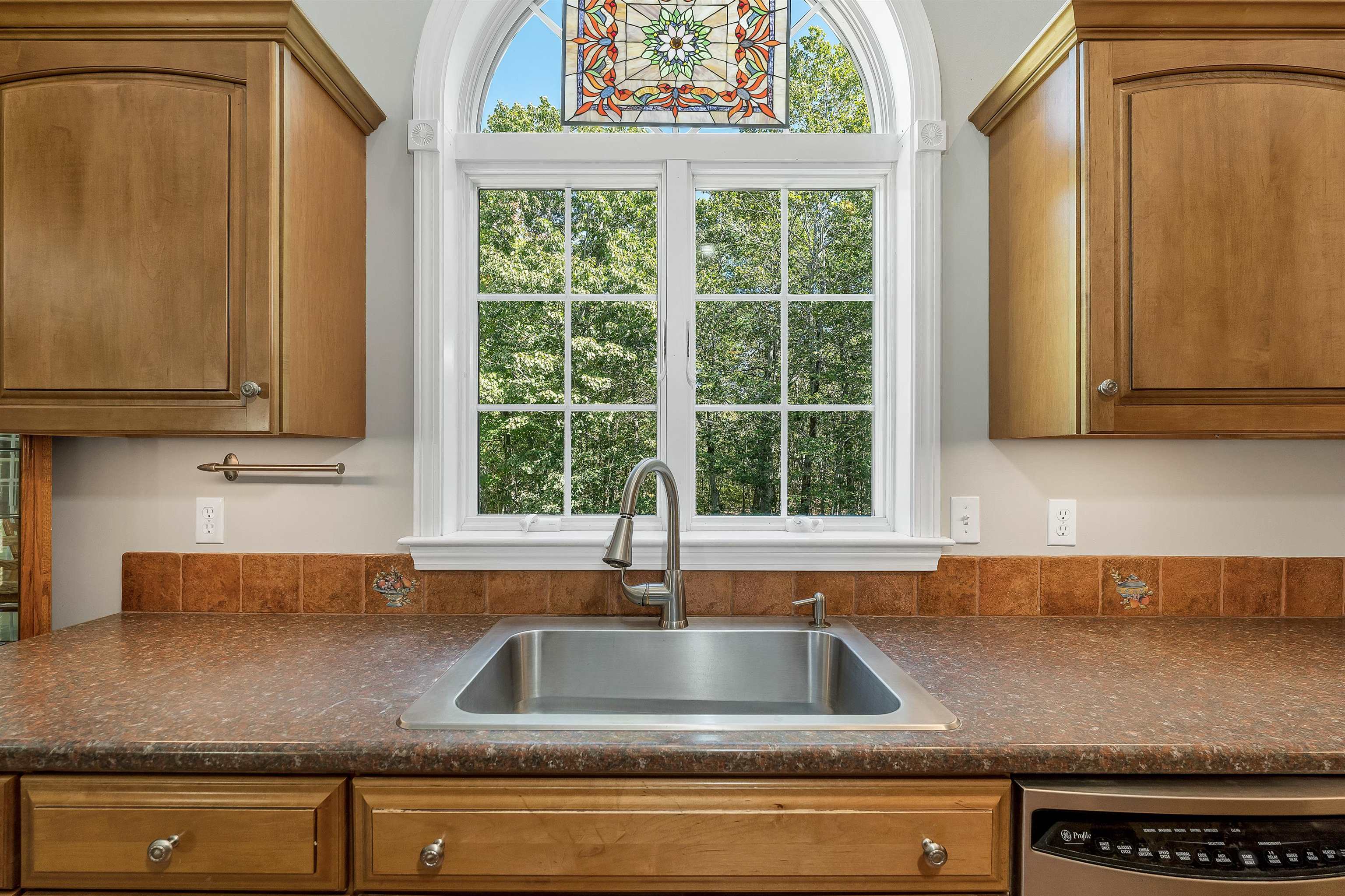 402 Governors Road Property Photo 17