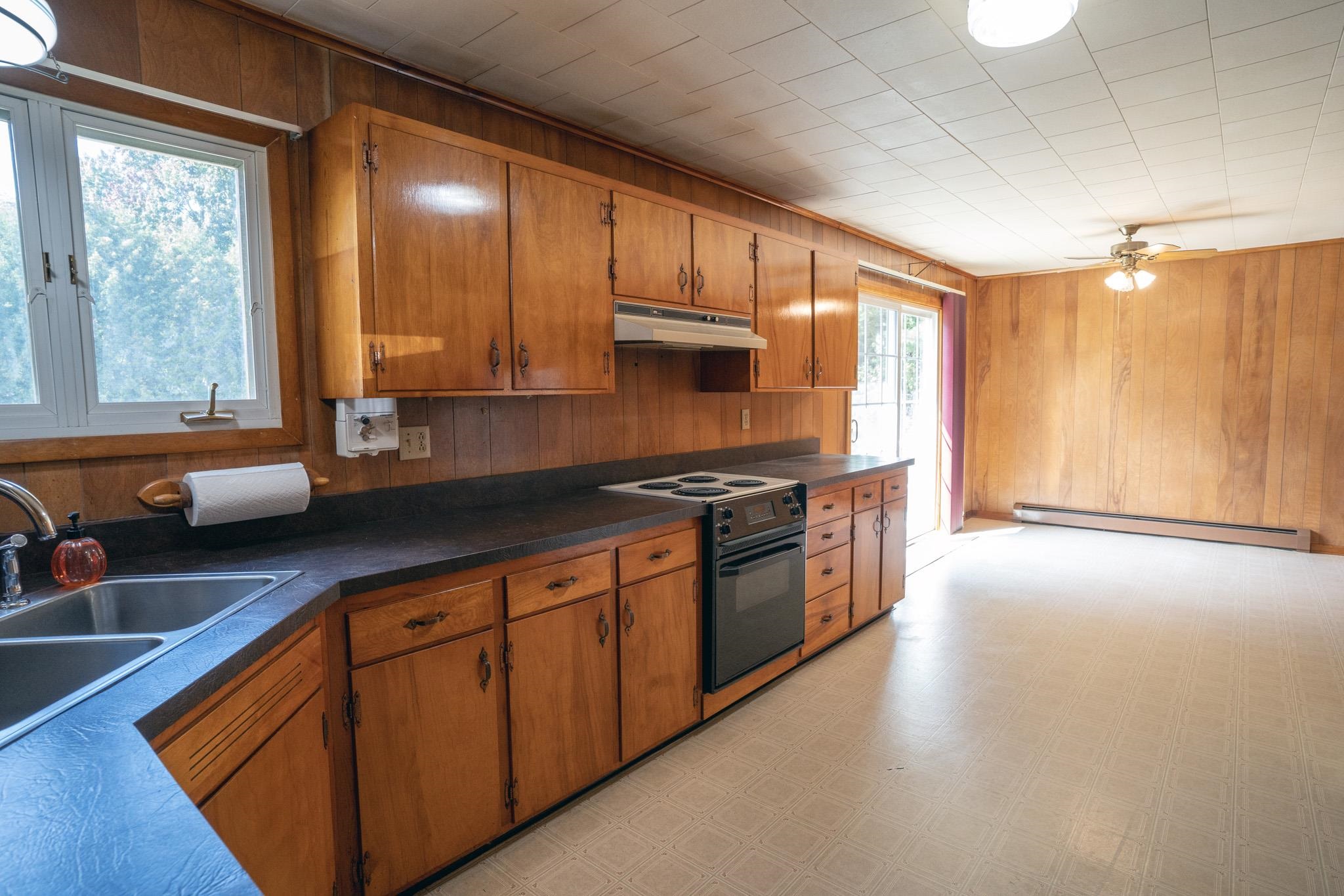 1229 Porters Point Road Property Photo 3