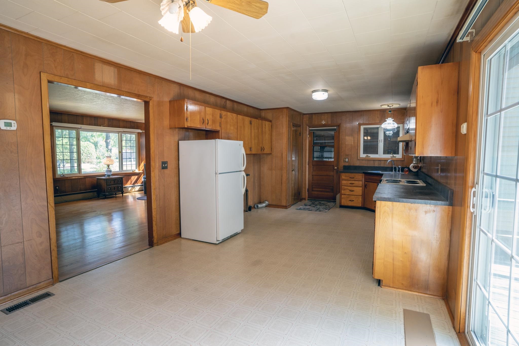 1229 Porters Point Road Property Photo 4