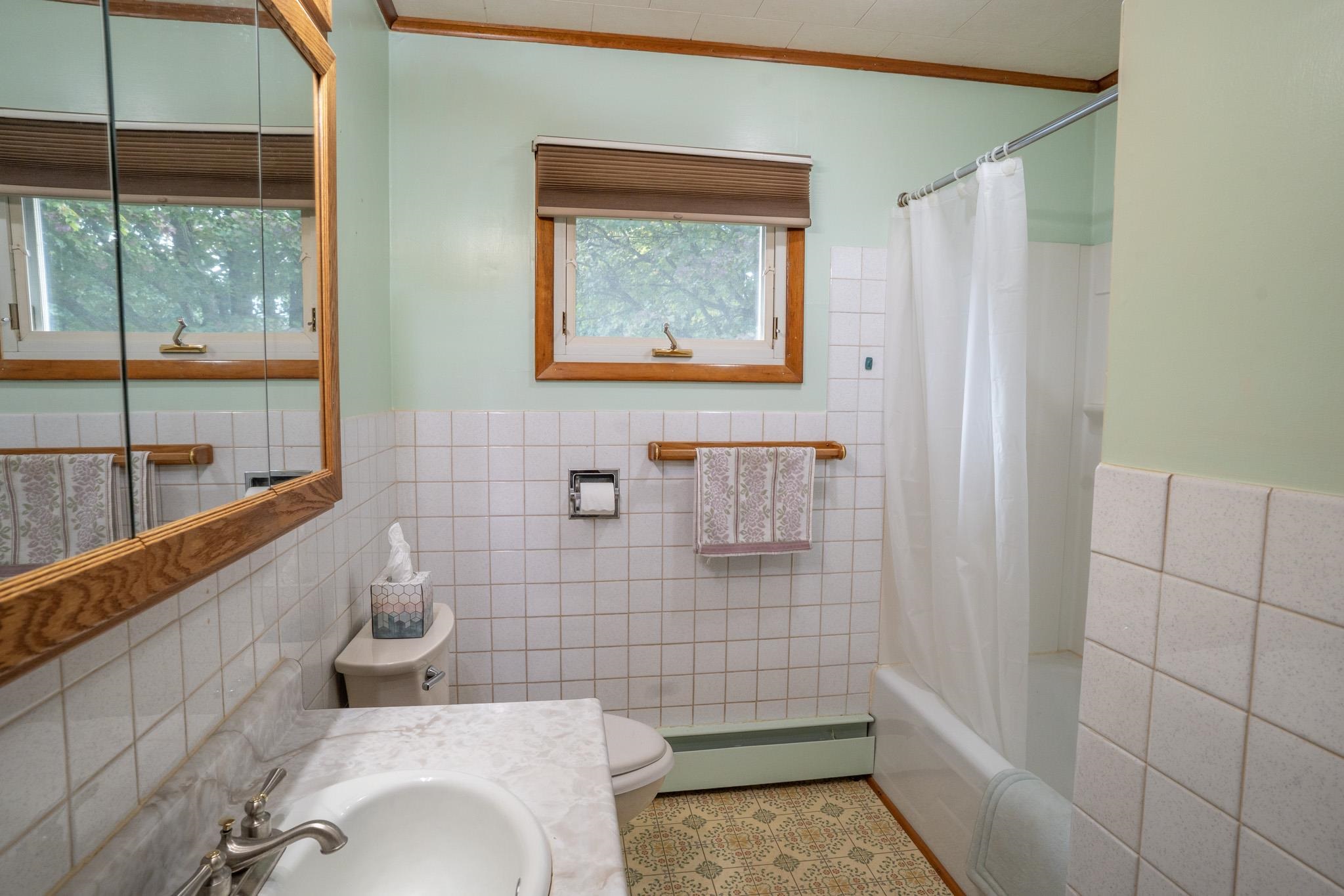 1229 Porters Point Road Property Photo 9