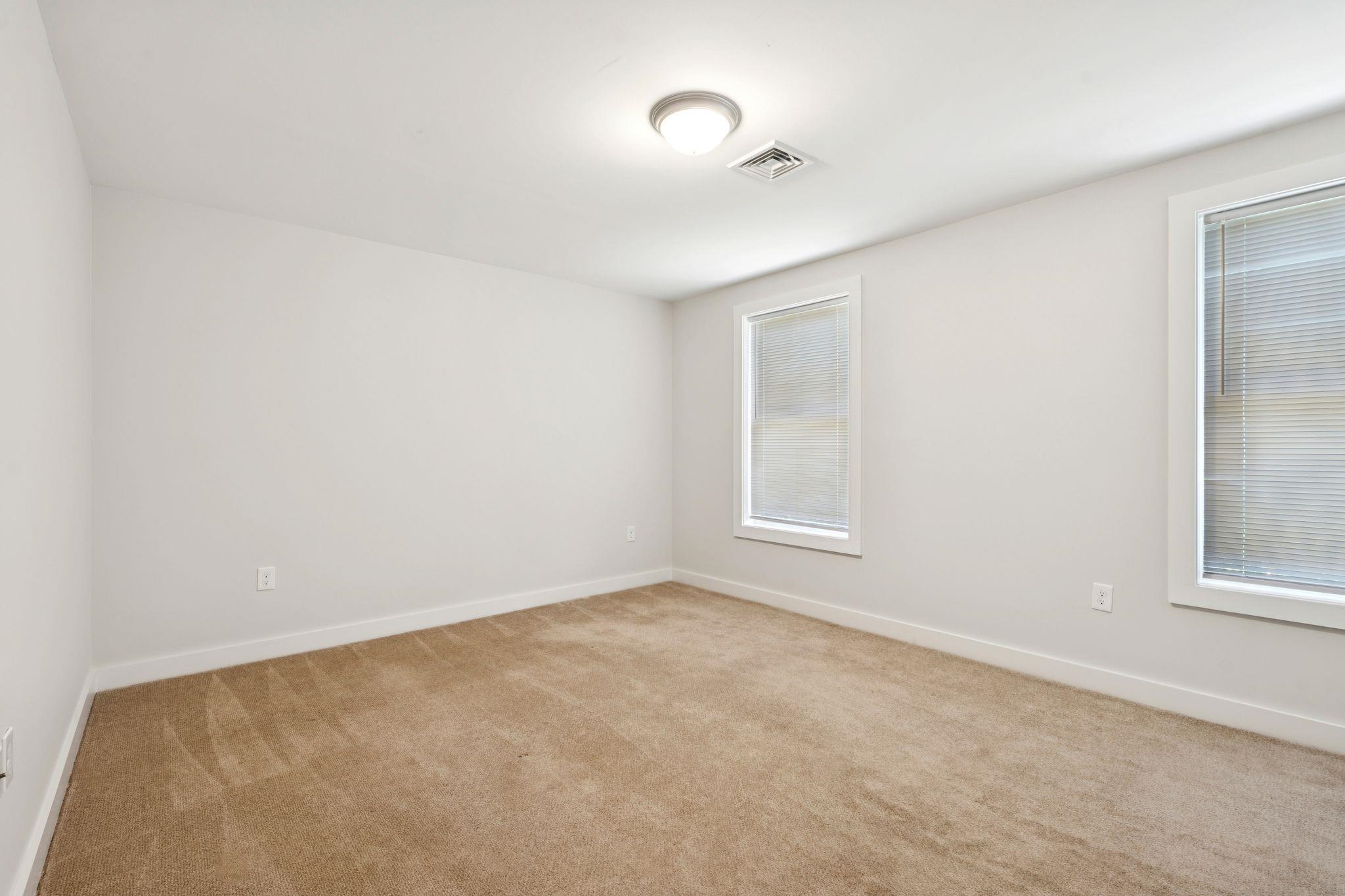 34 Ponemah Hill Road Property Photo 9