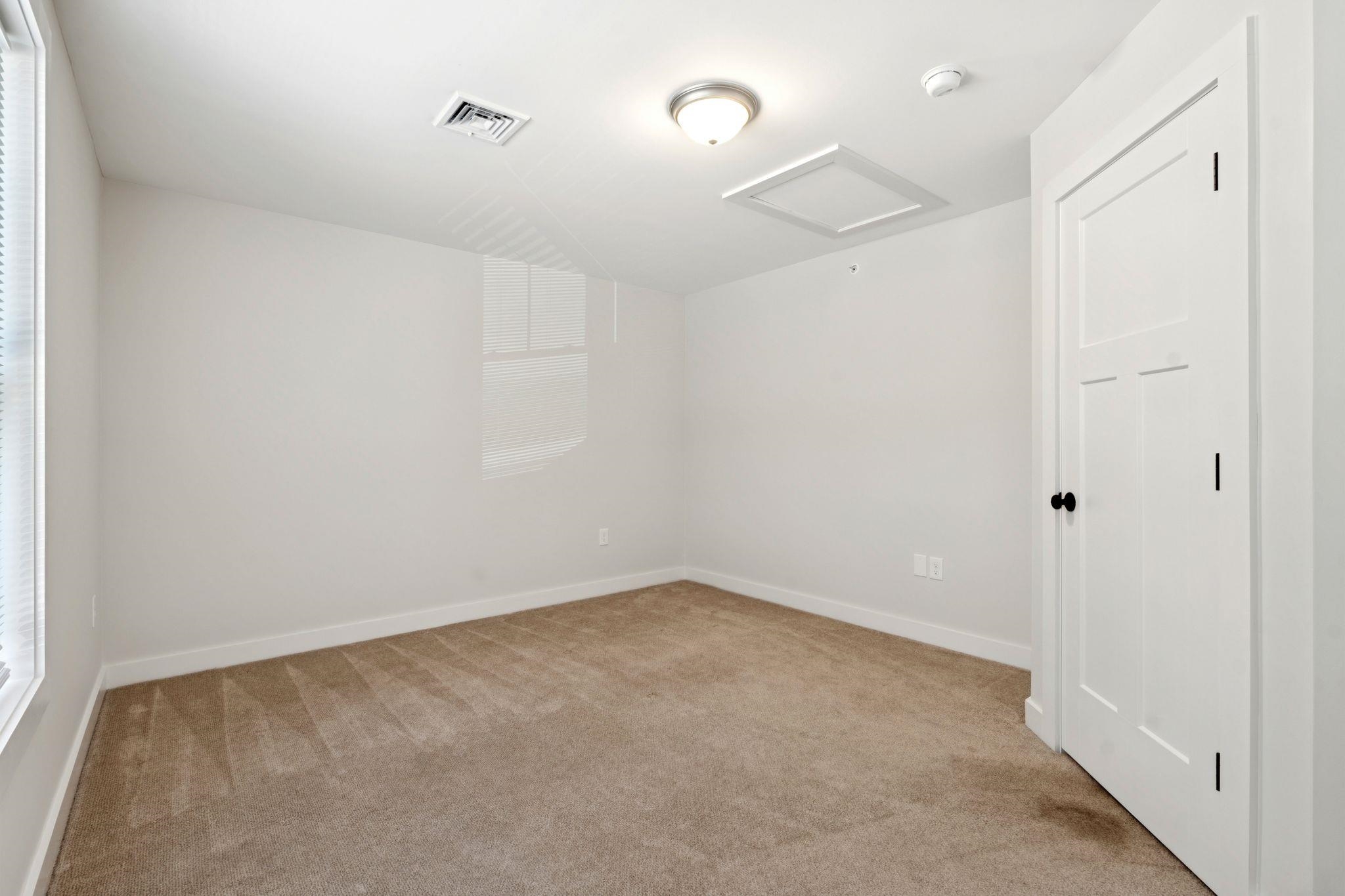 34 Ponemah Hill Road Property Photo 12