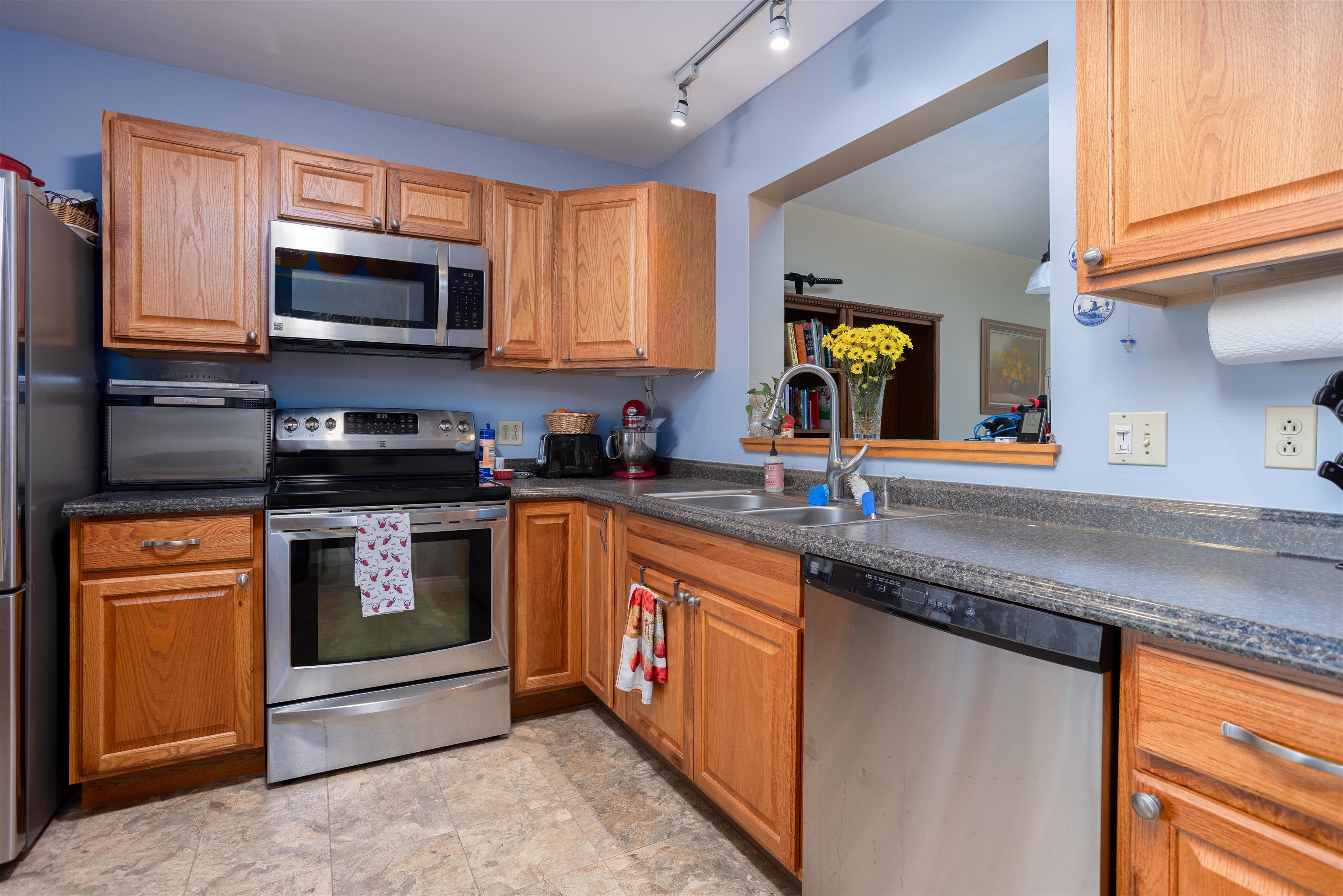 36 Kinsington Street Property Photo 2