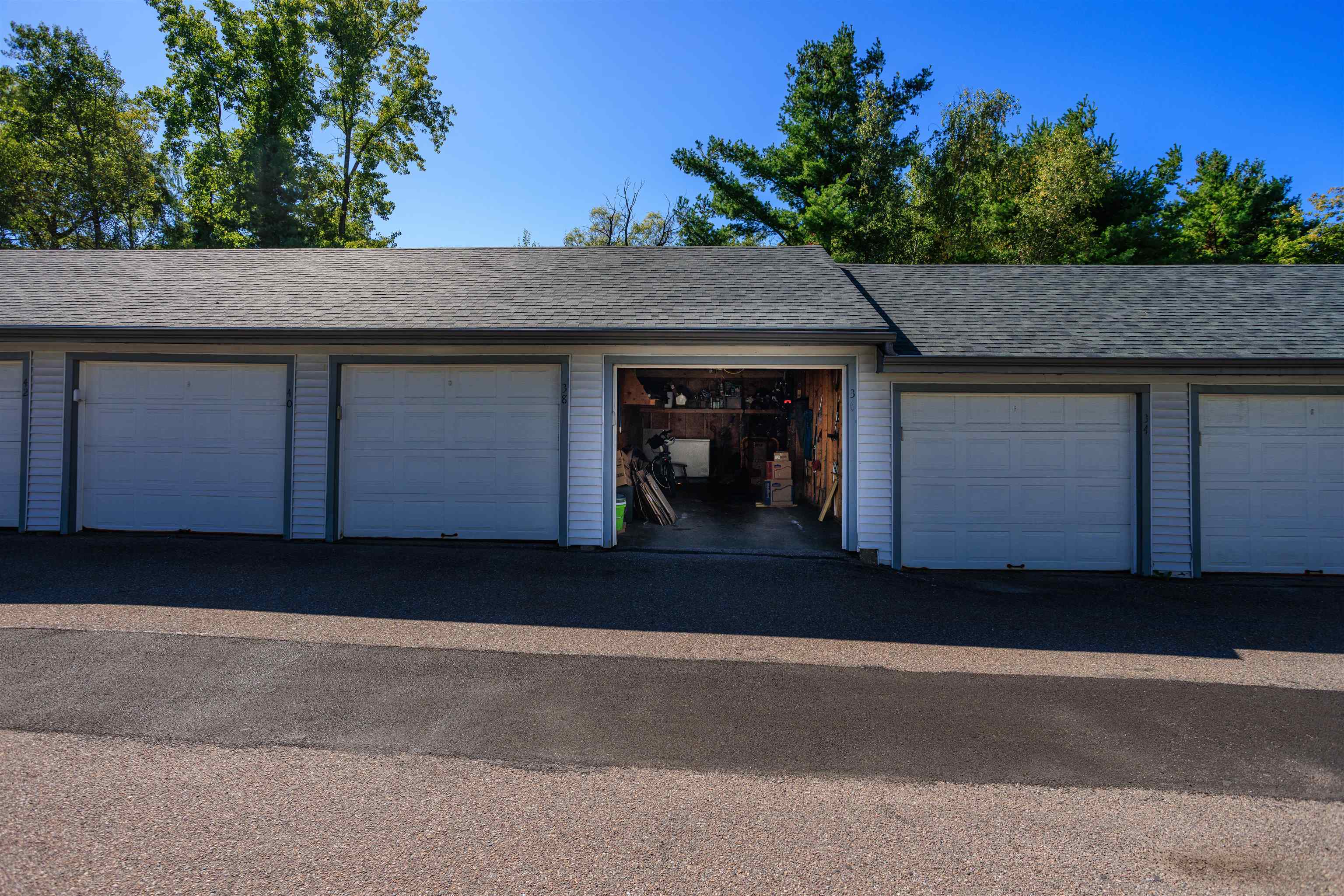 36 Kinsington Street Property Photo 31