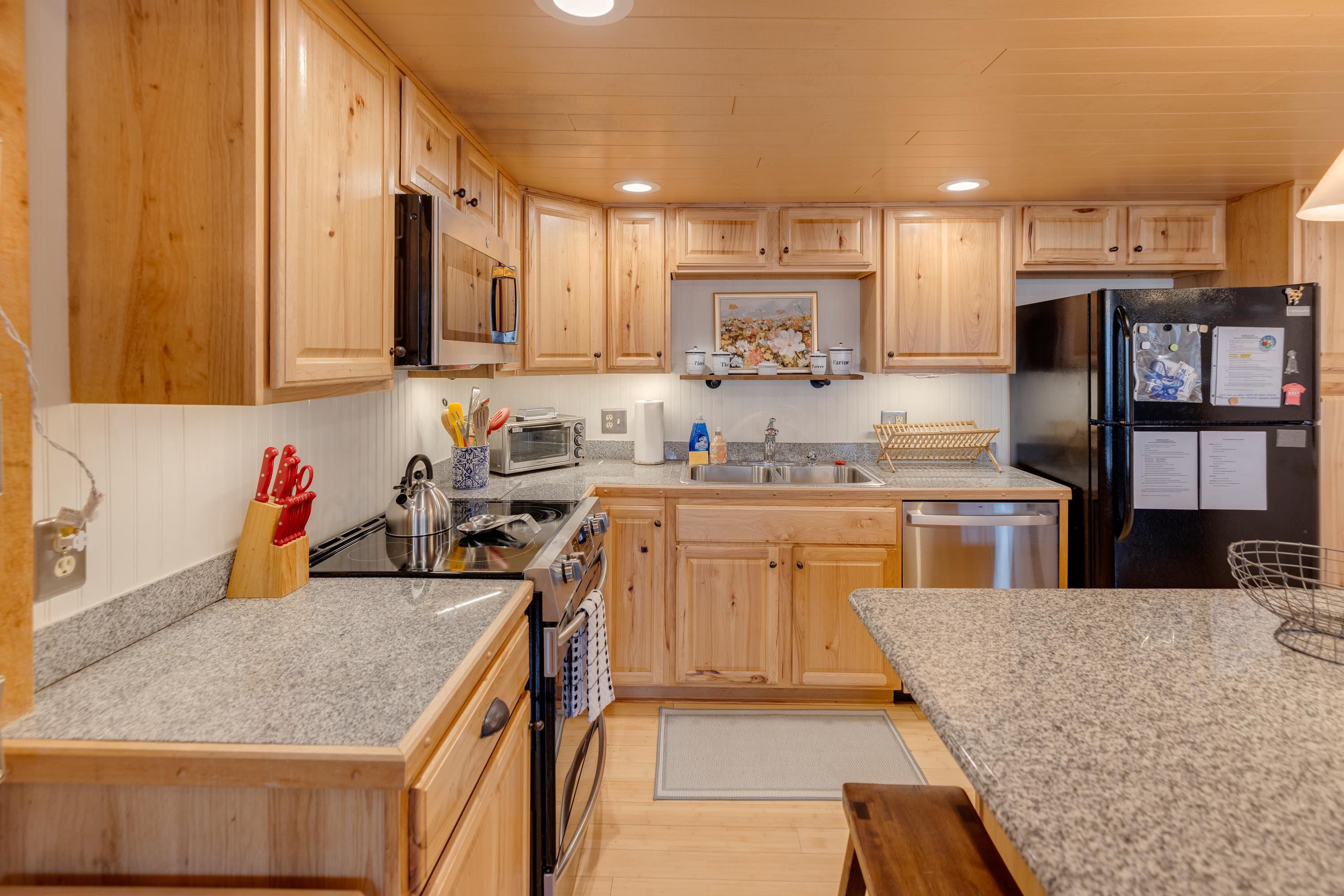 19 Big Coolidge Road Property Photo 10