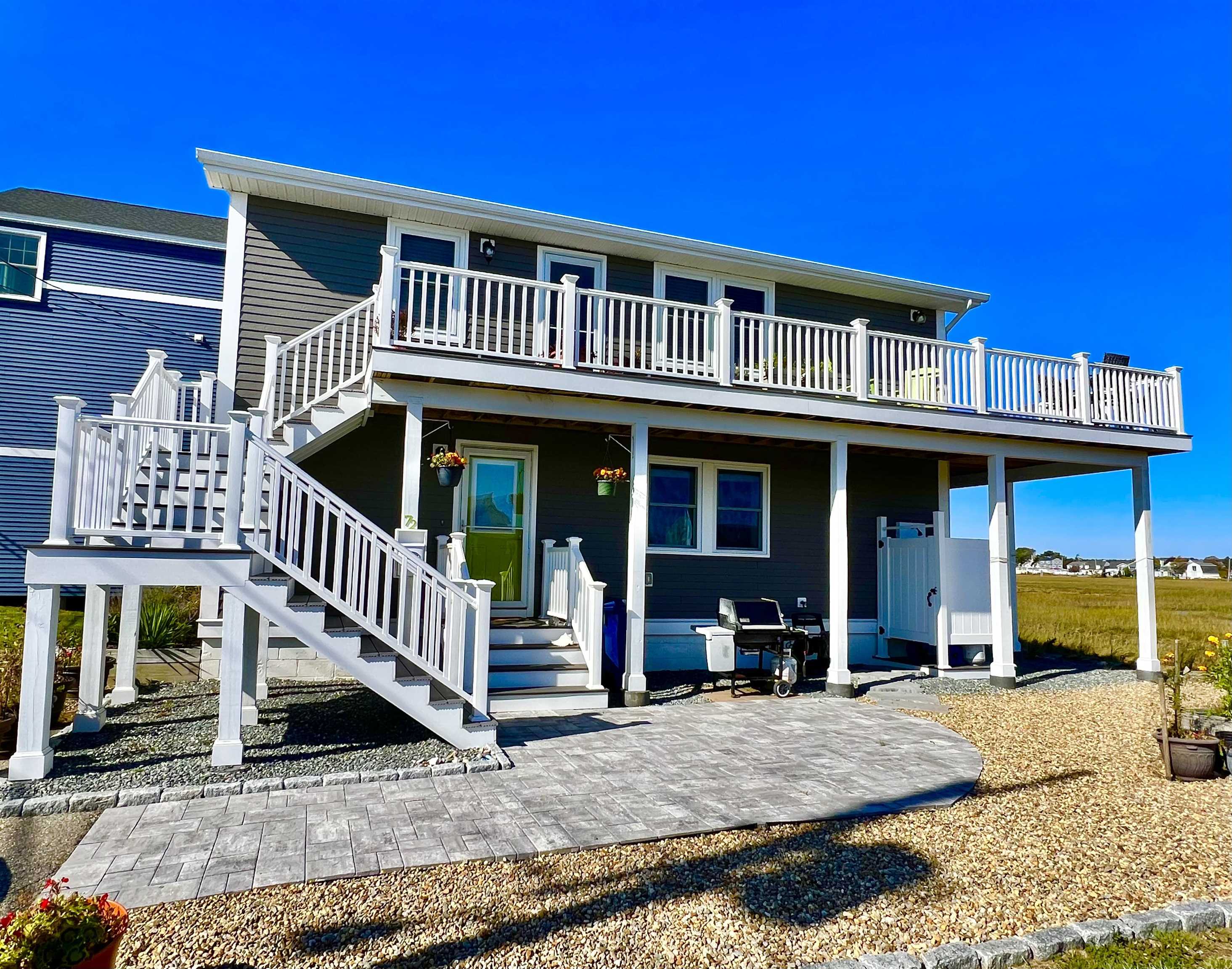 72 Island Path Property Photo 2