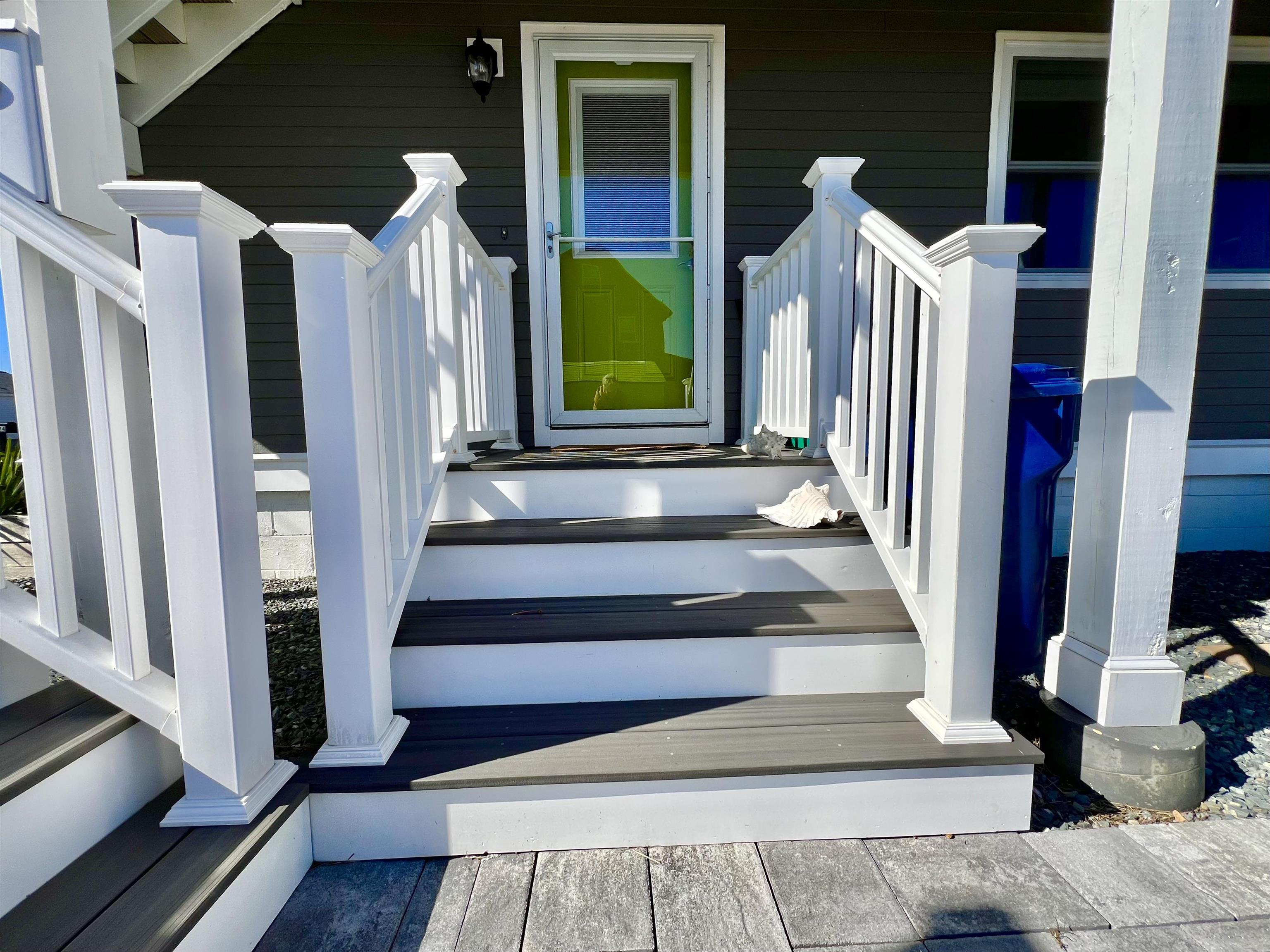 72 Island Path Property Photo 4