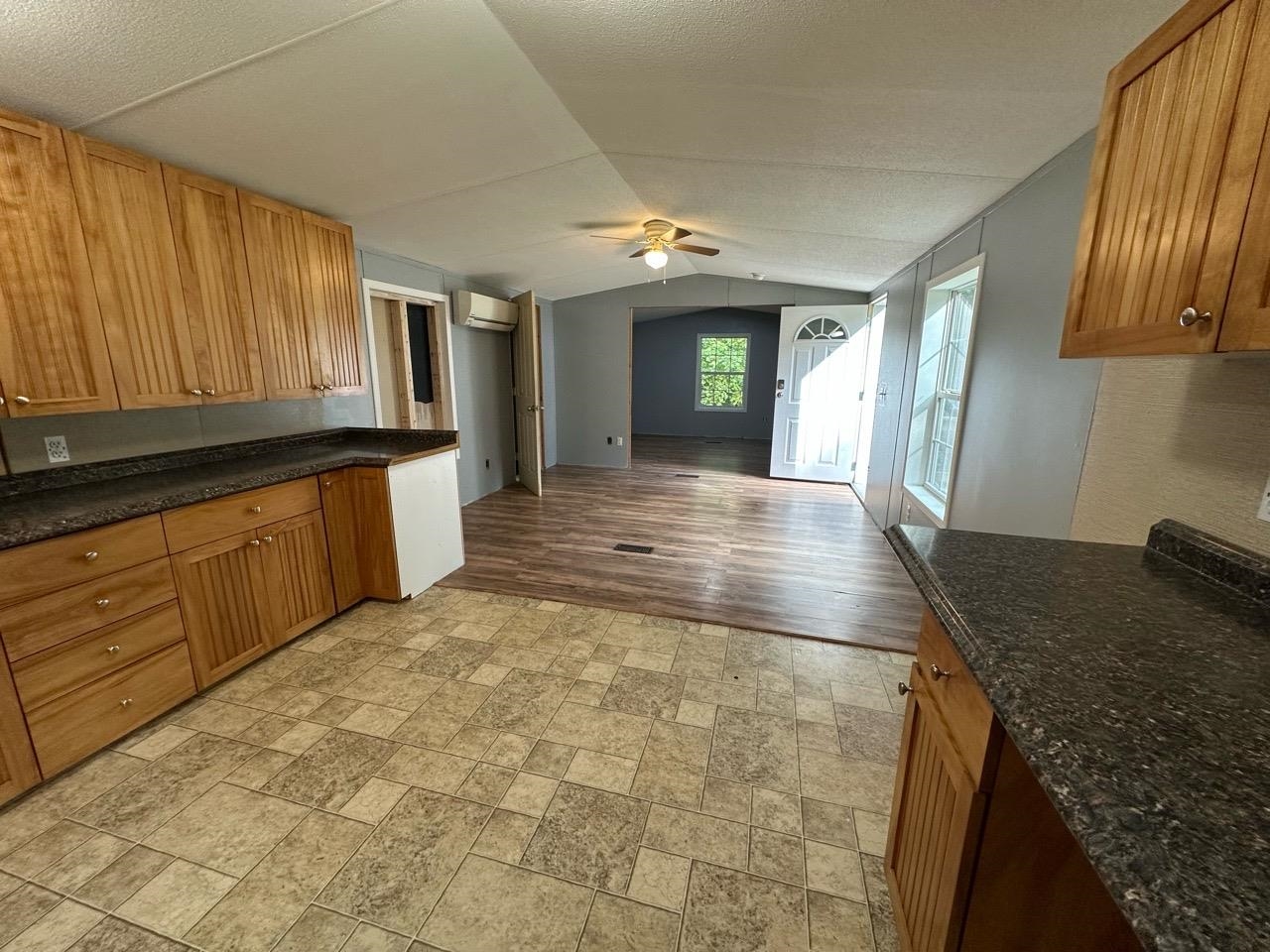 226 East West Road Property Photo 9