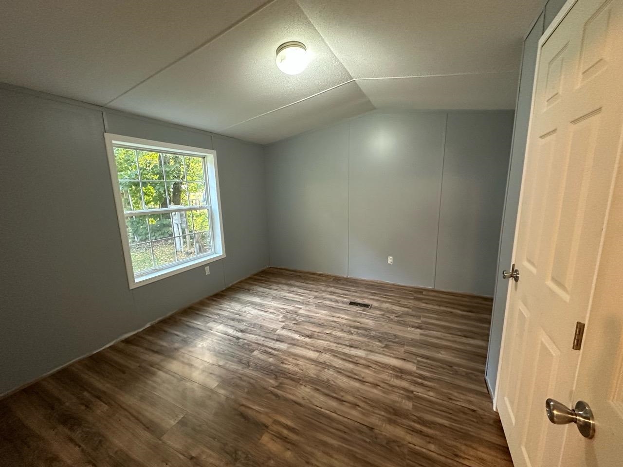226 East West Road Property Photo 12