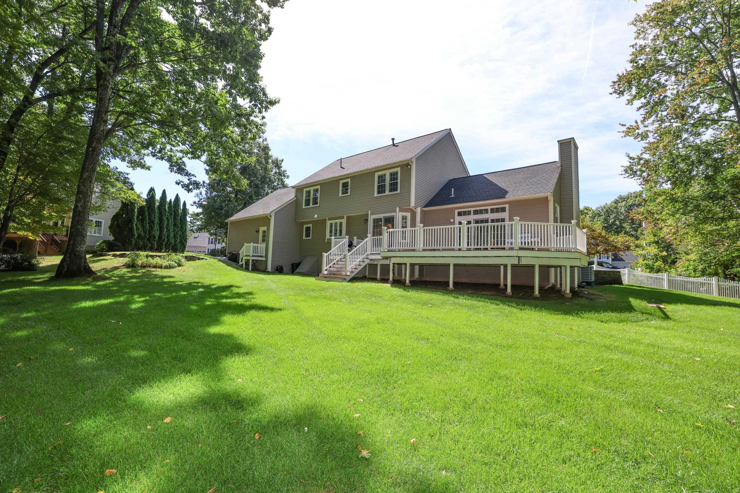 209 Tennyson Drive Property Photo 6