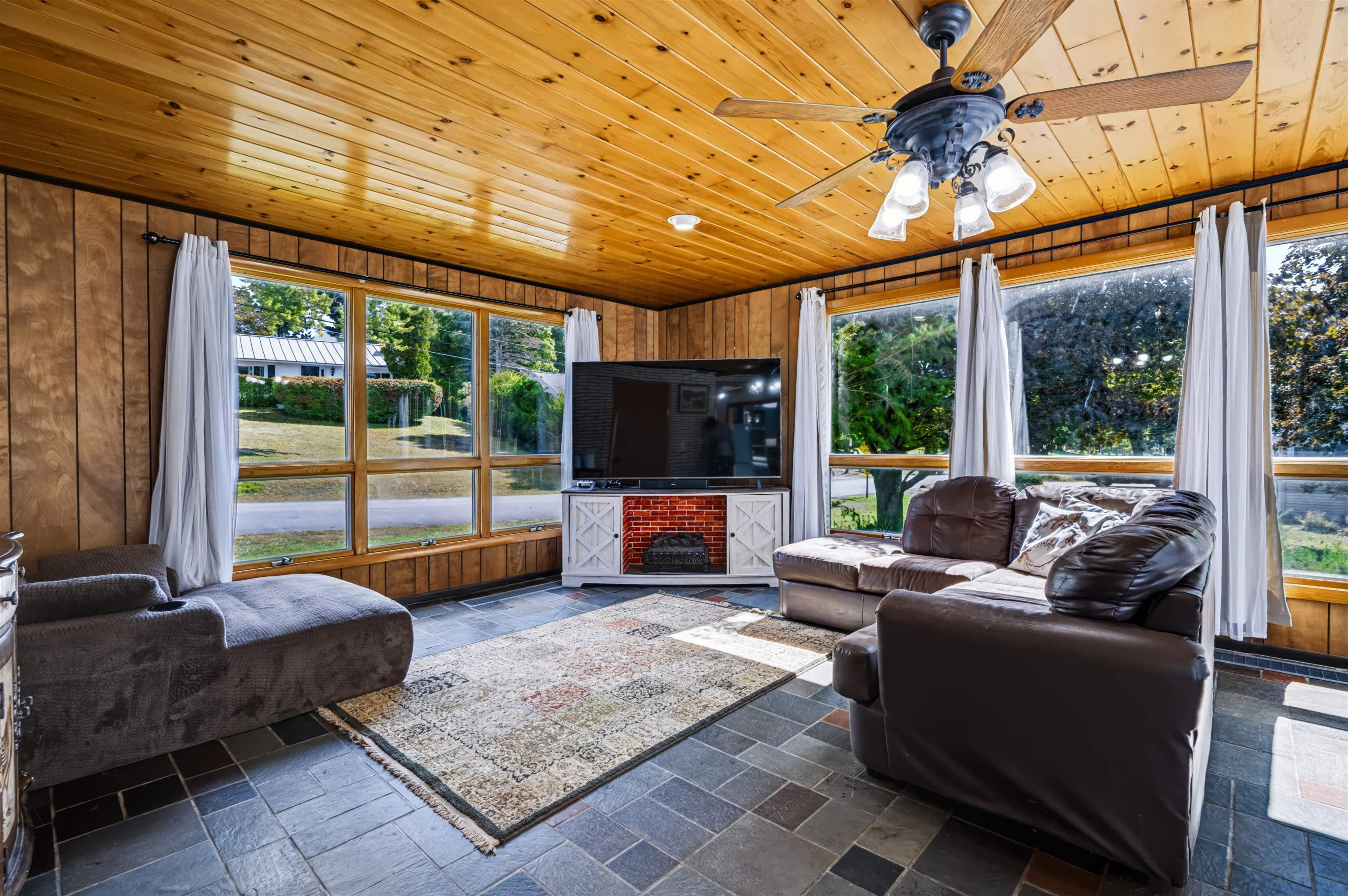 155 Morrill Street Property Photo 8