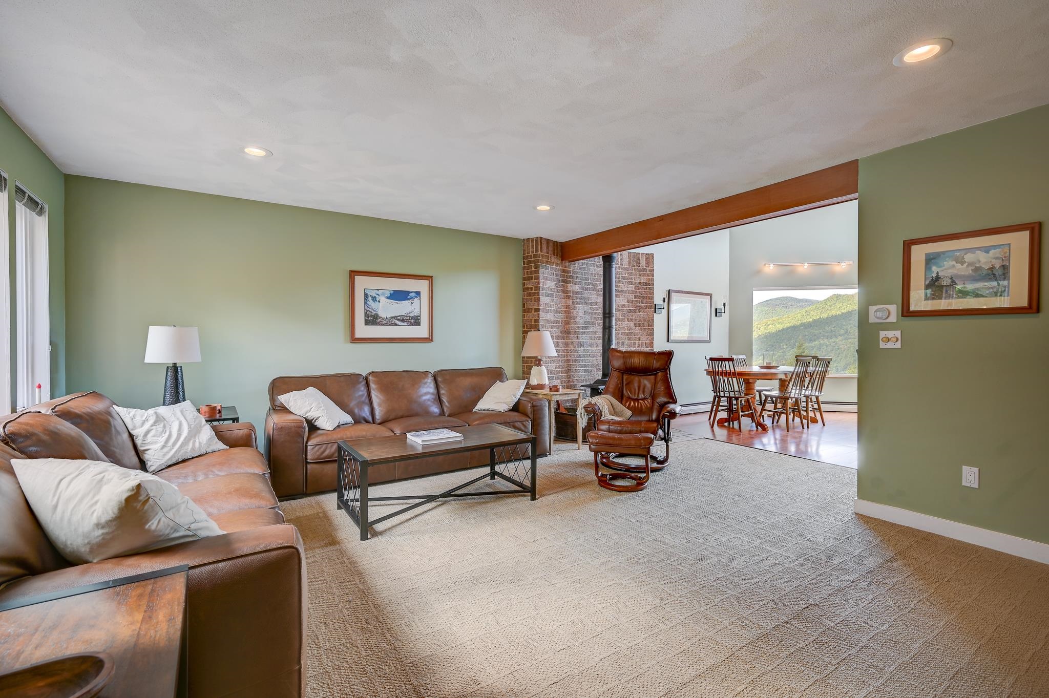 12 Top Notch Road Property Photo 14