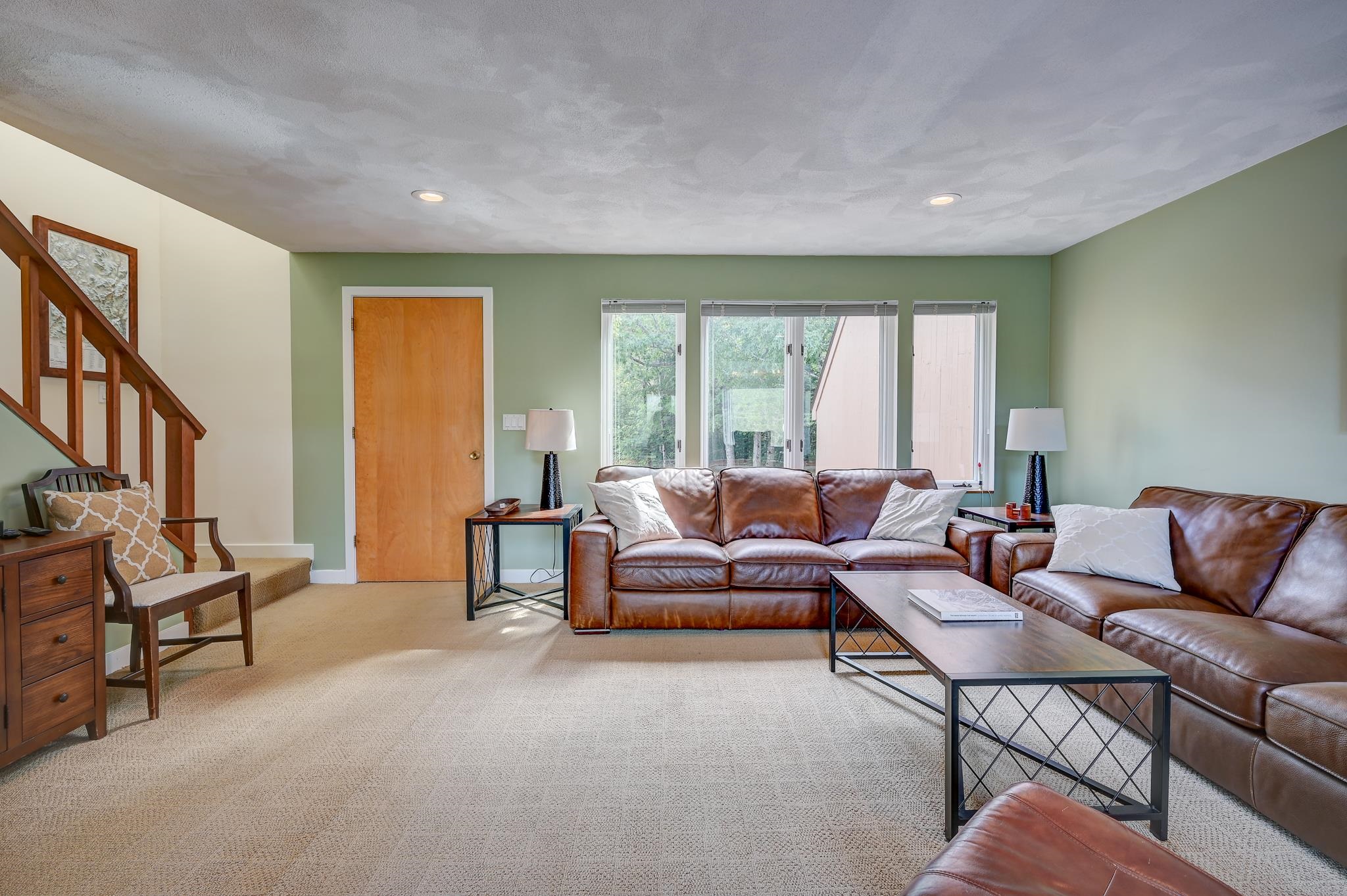 12 Top Notch Road Property Photo 16