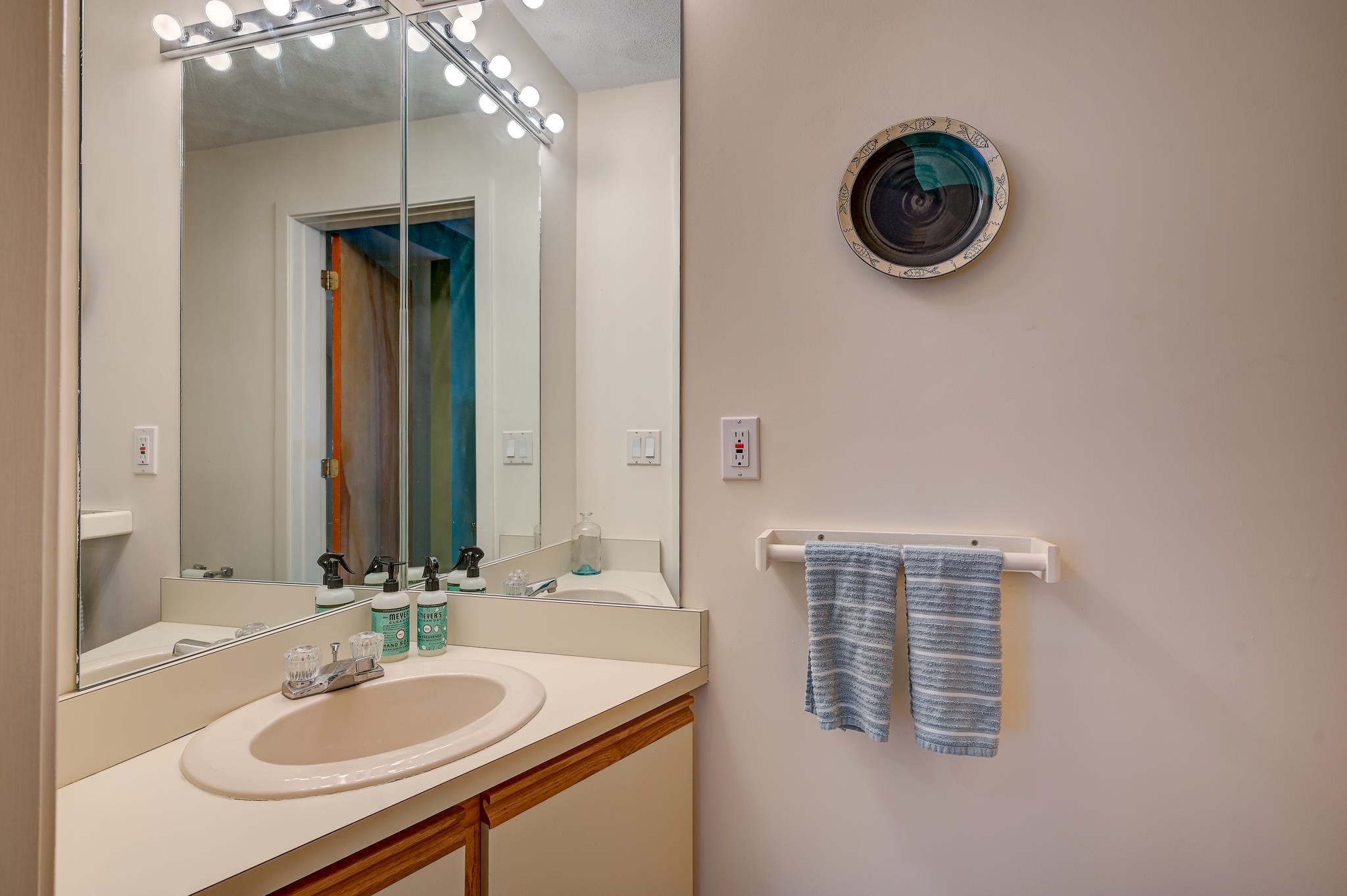12 Top Notch Road Property Photo 28