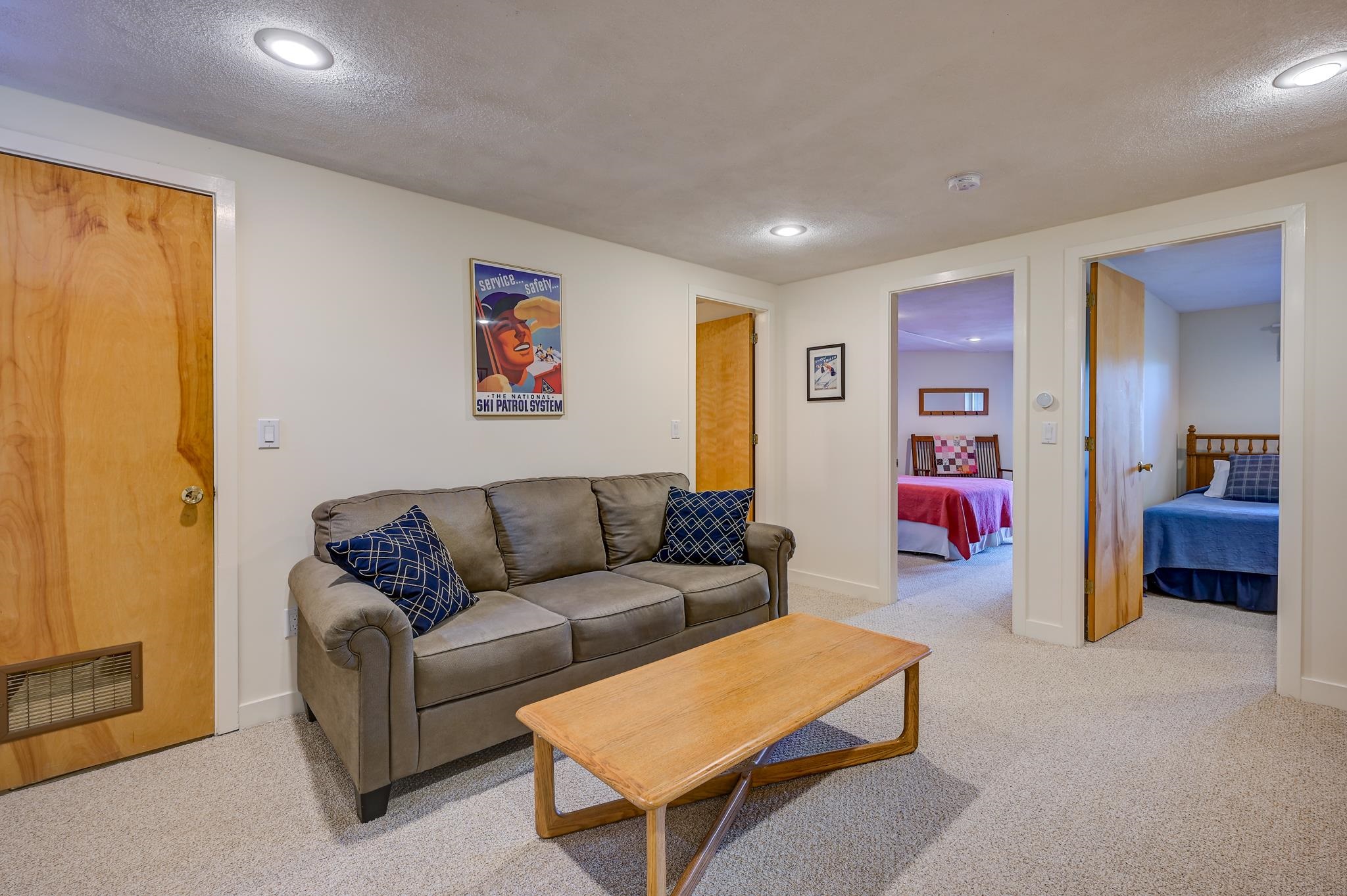 12 Top Notch Road Property Photo 35