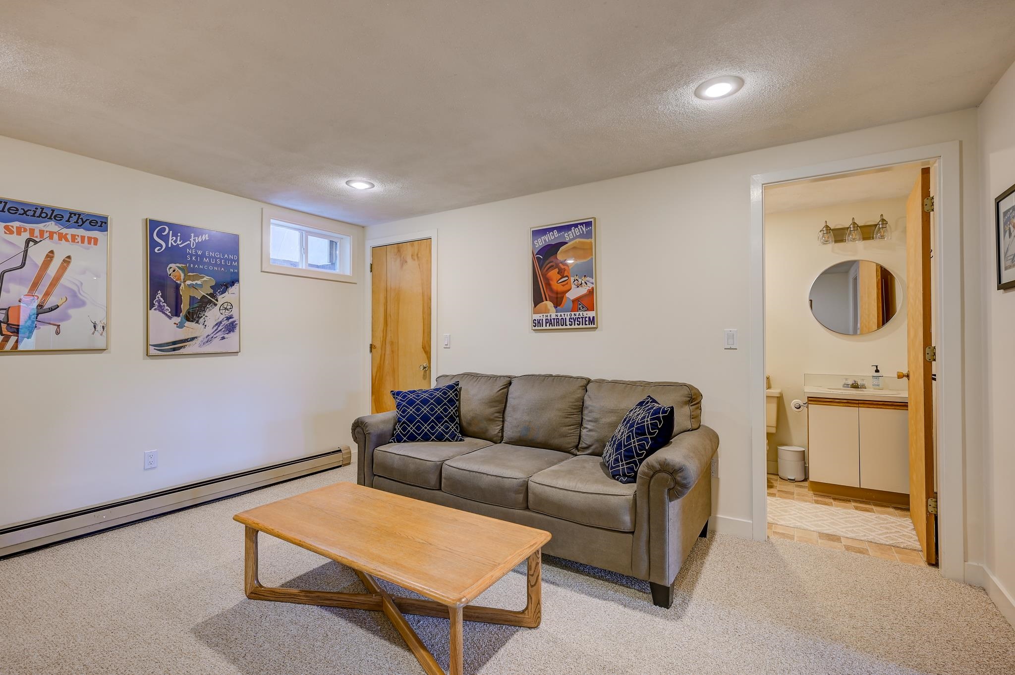 12 Top Notch Road Property Photo 38