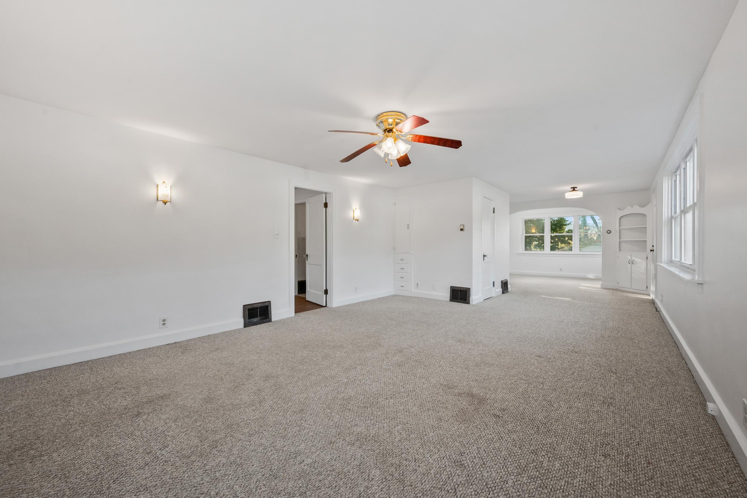 600 Main Street Property Photo 30