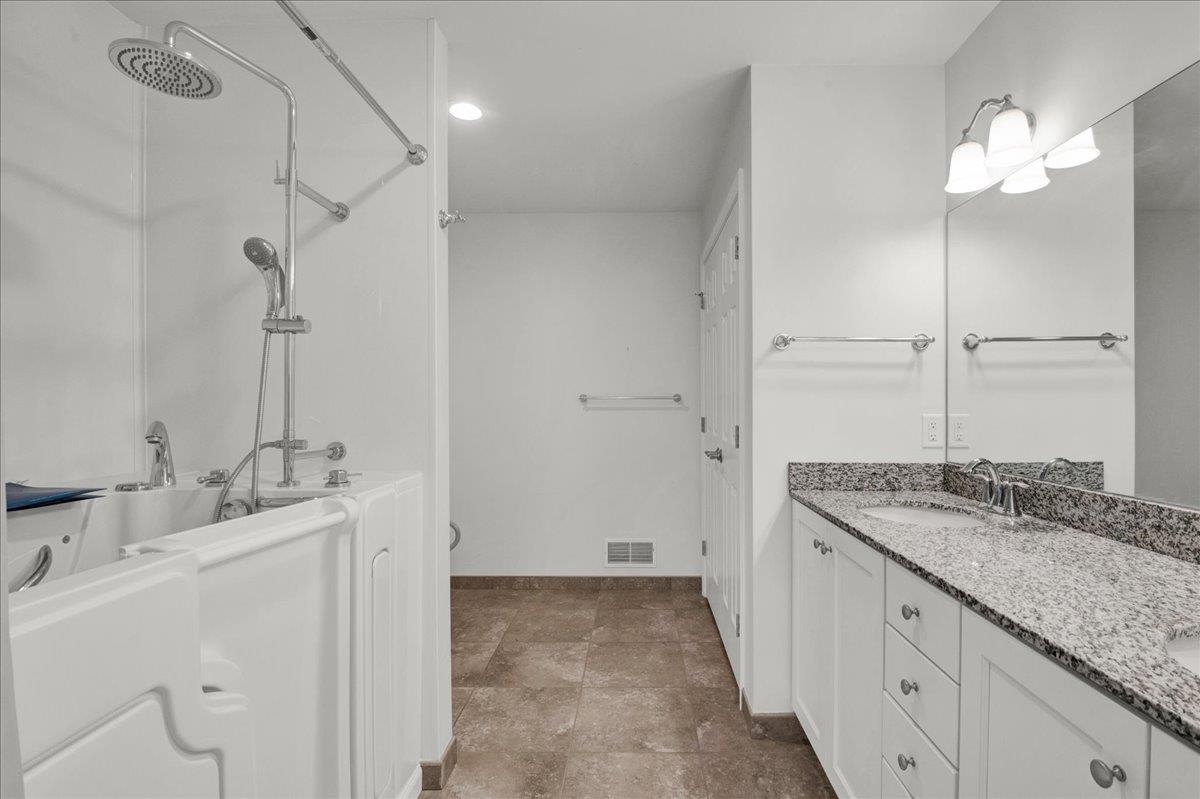 410 Annas Court Property Photo 29
