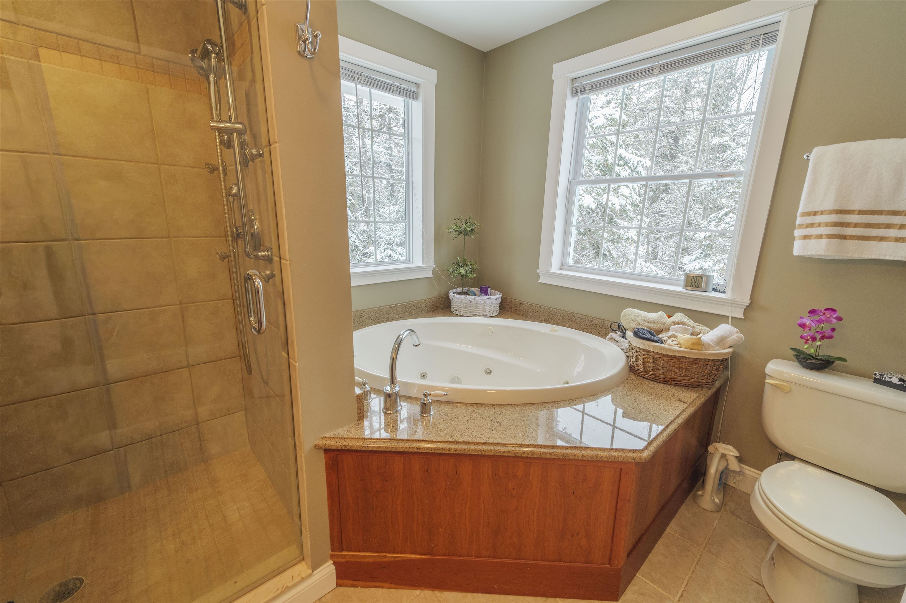 1 Lower Highlands Road Property Photo 30