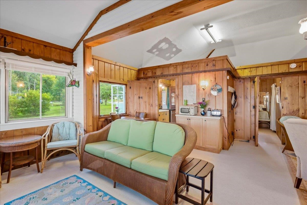 2168 Porters Point Road Property Photo 8