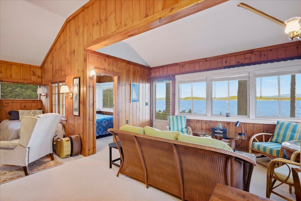 2168 Porters Point Road Property Photo 11
