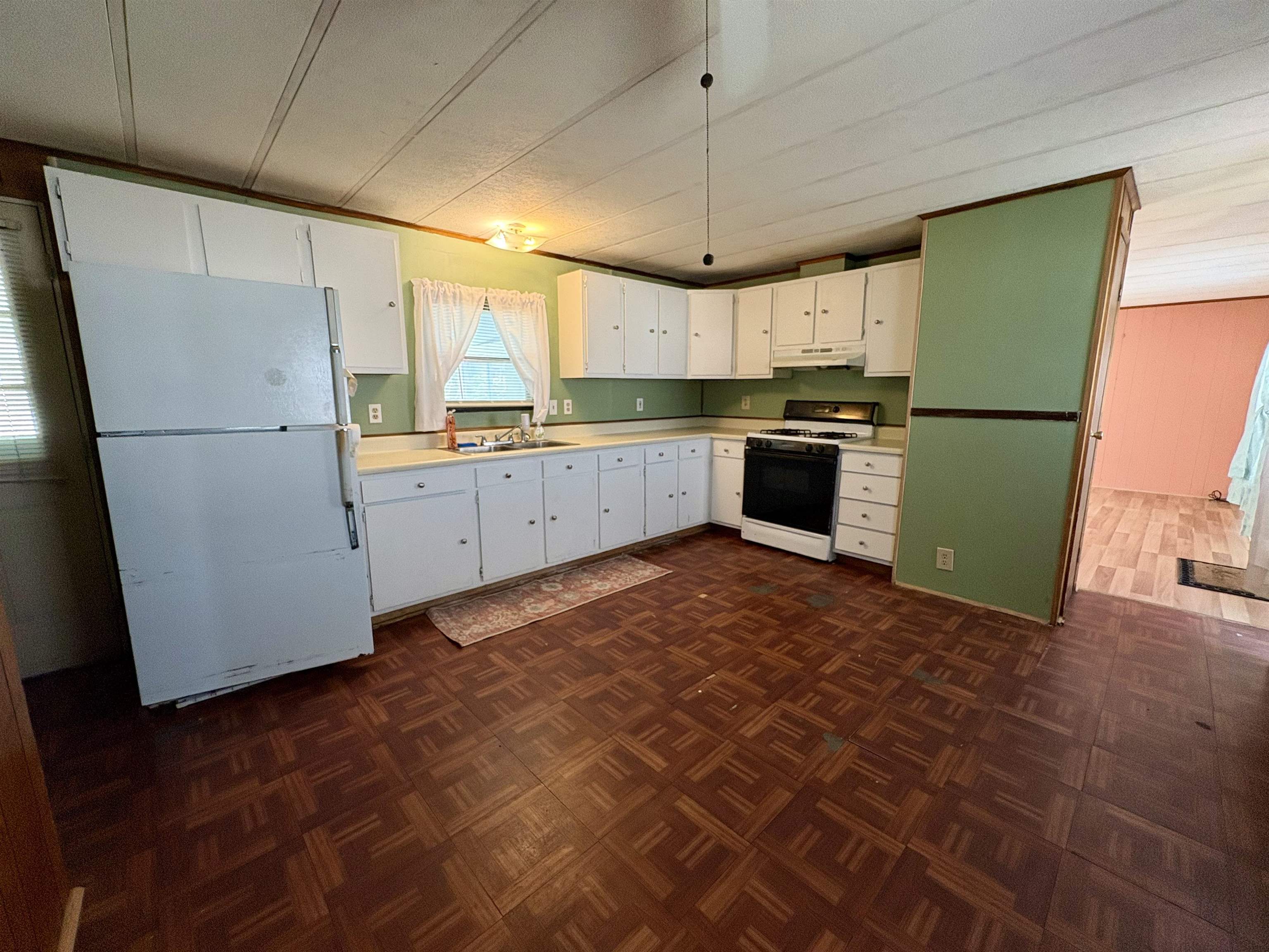 96 Whip-poor-will Street Property Photo 3