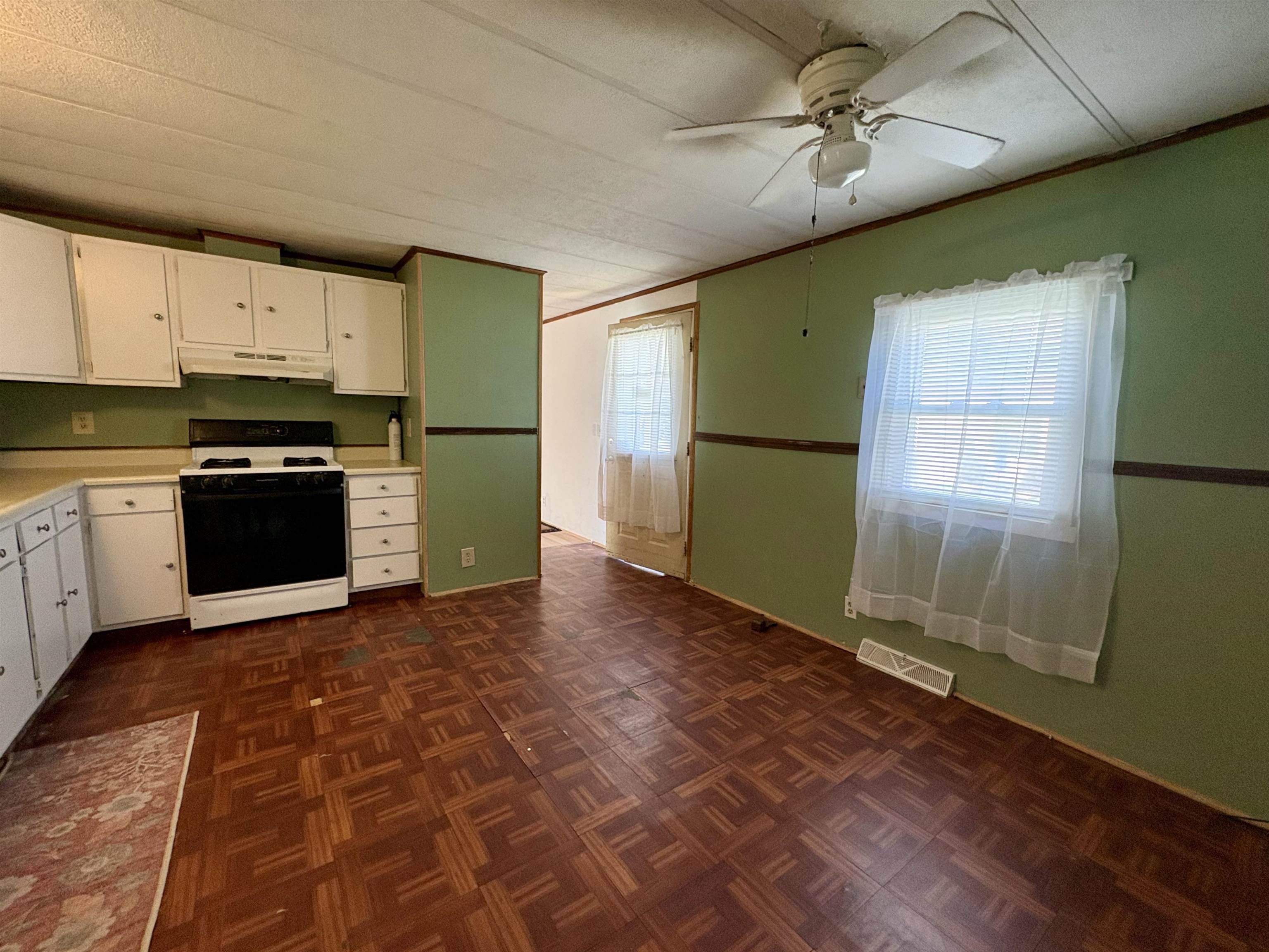 96 Whip-poor-will Street Property Photo 4