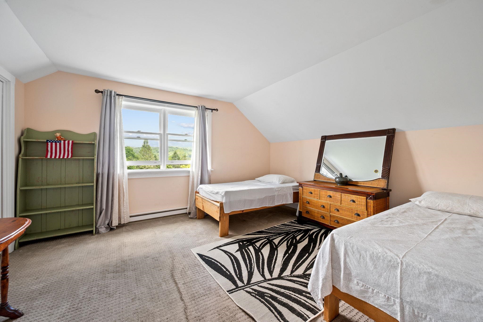 10 Kynoch Avenue Property Photo 37