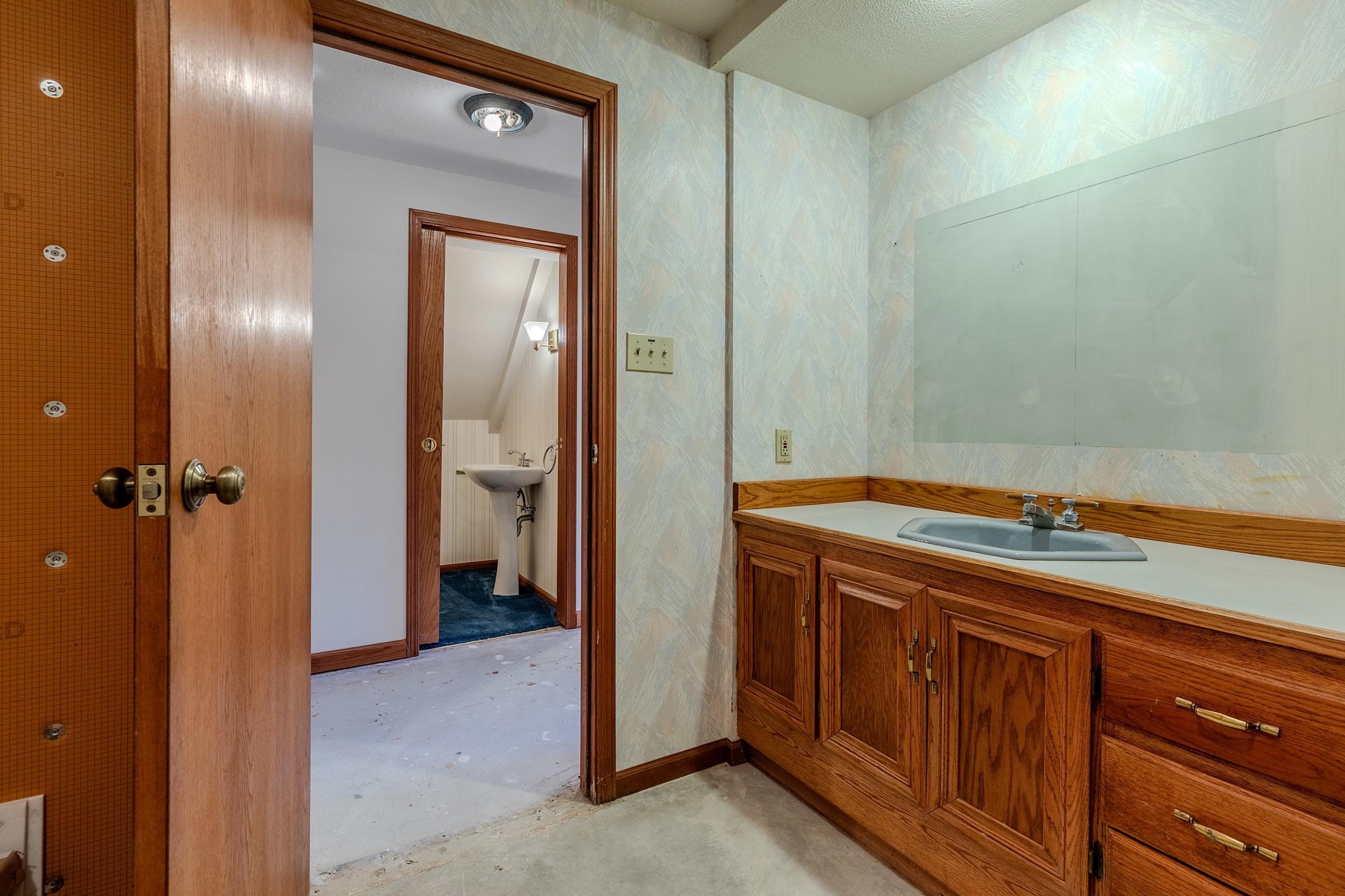 132 Lawrence Hill Road Property Photo 31