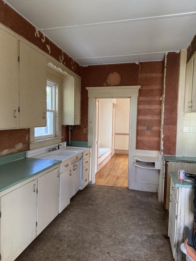 90 Appleton Street Property Photo 7