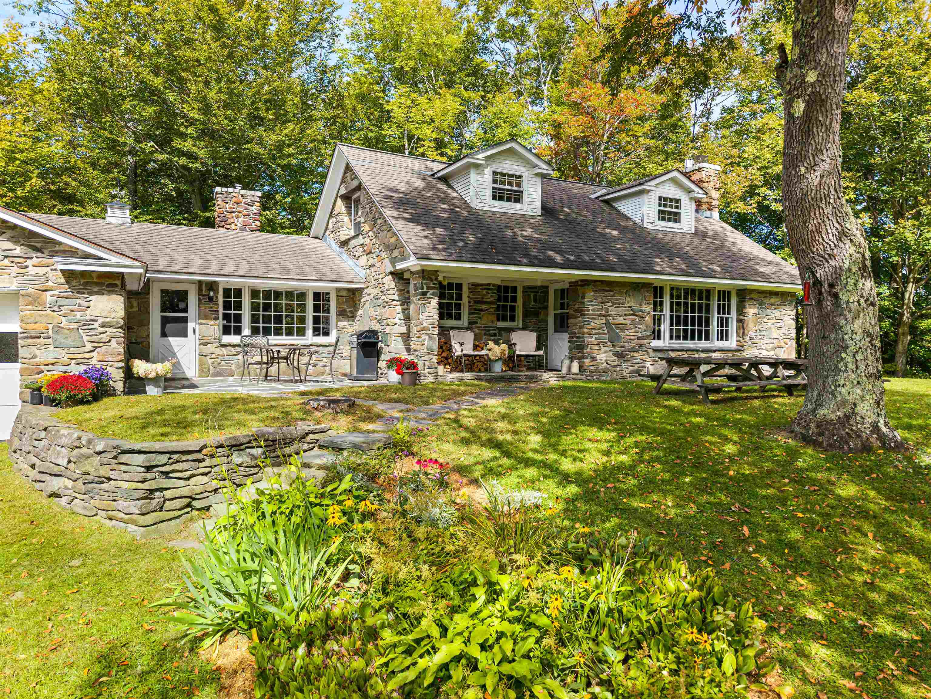 1 Sage Road Property Photo 3