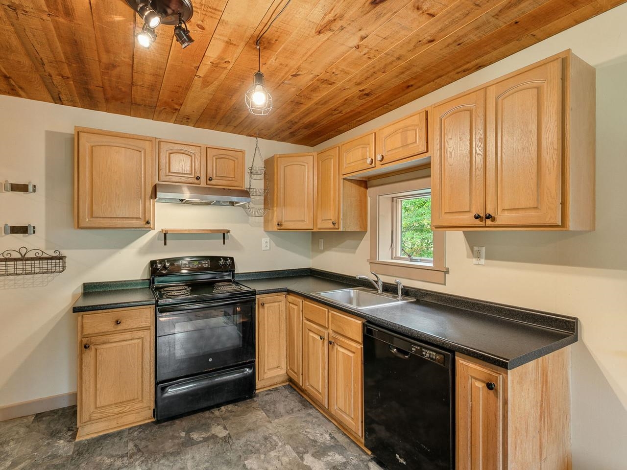 1298 Cobb Hill Road Property Photo 9