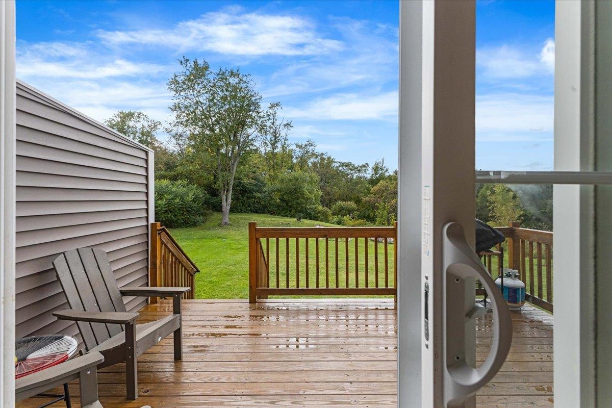 25 Hailey Drive Property Photo 17