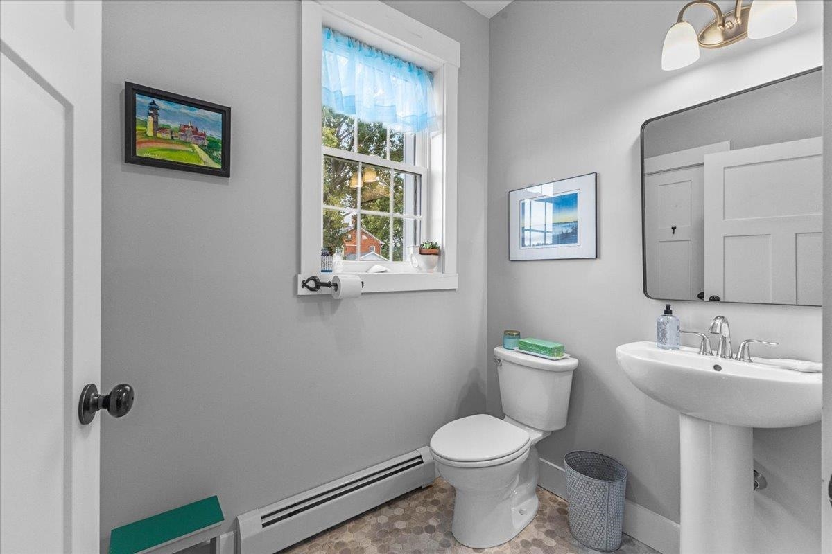 25 Hailey Drive Property Photo 24
