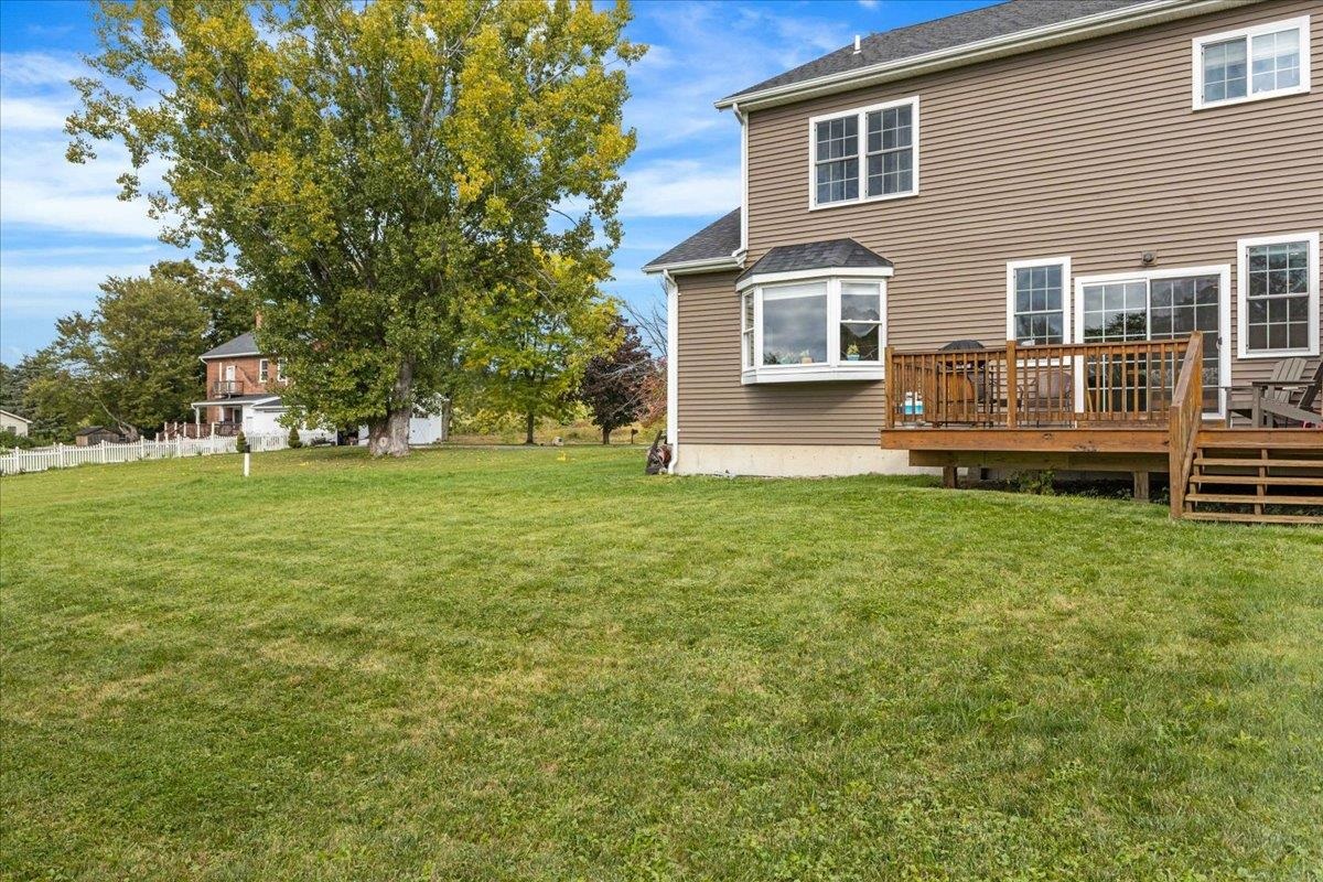25 Hailey Drive Property Photo 39