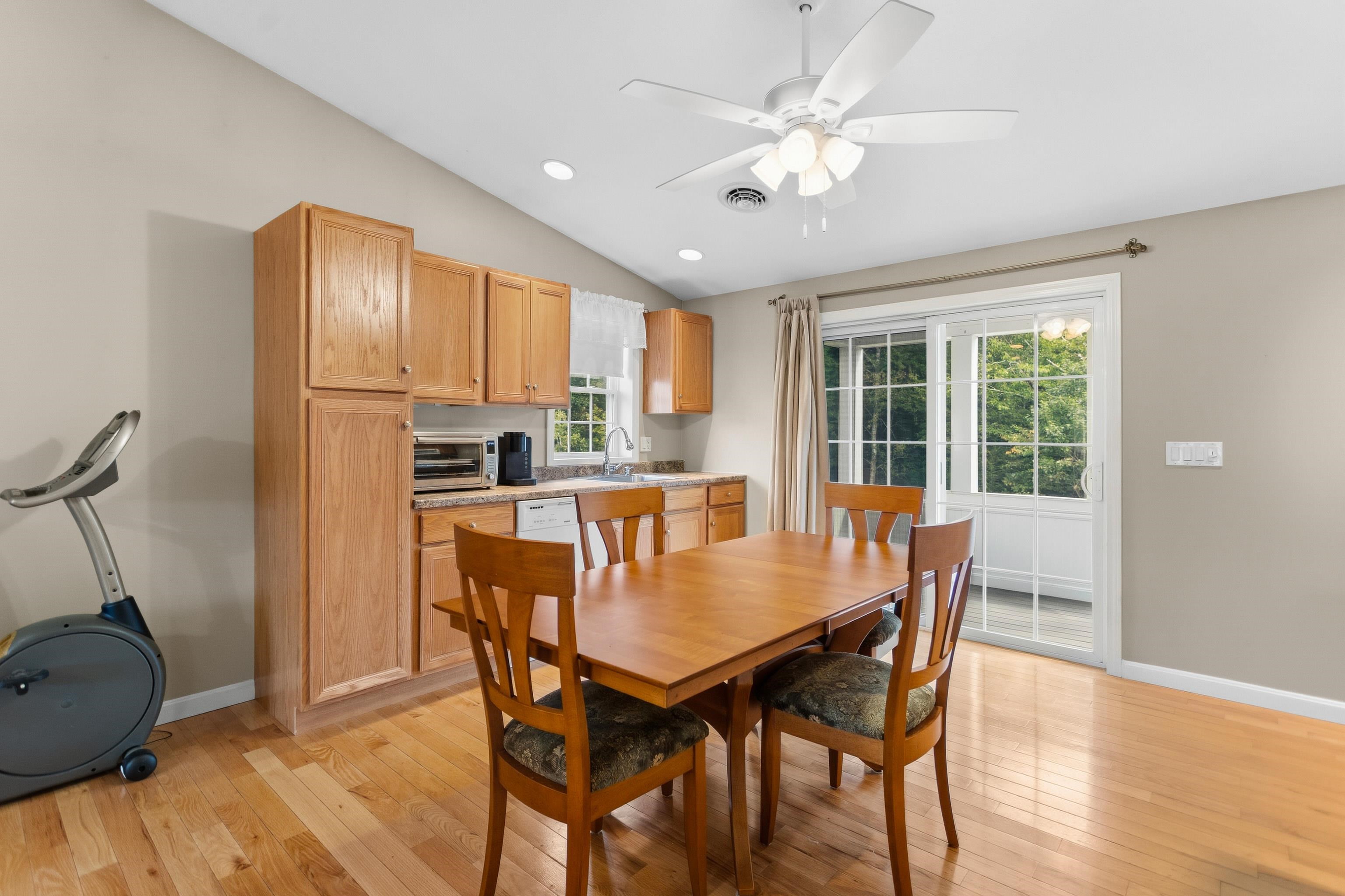 53 Patriots Way Property Photo 8