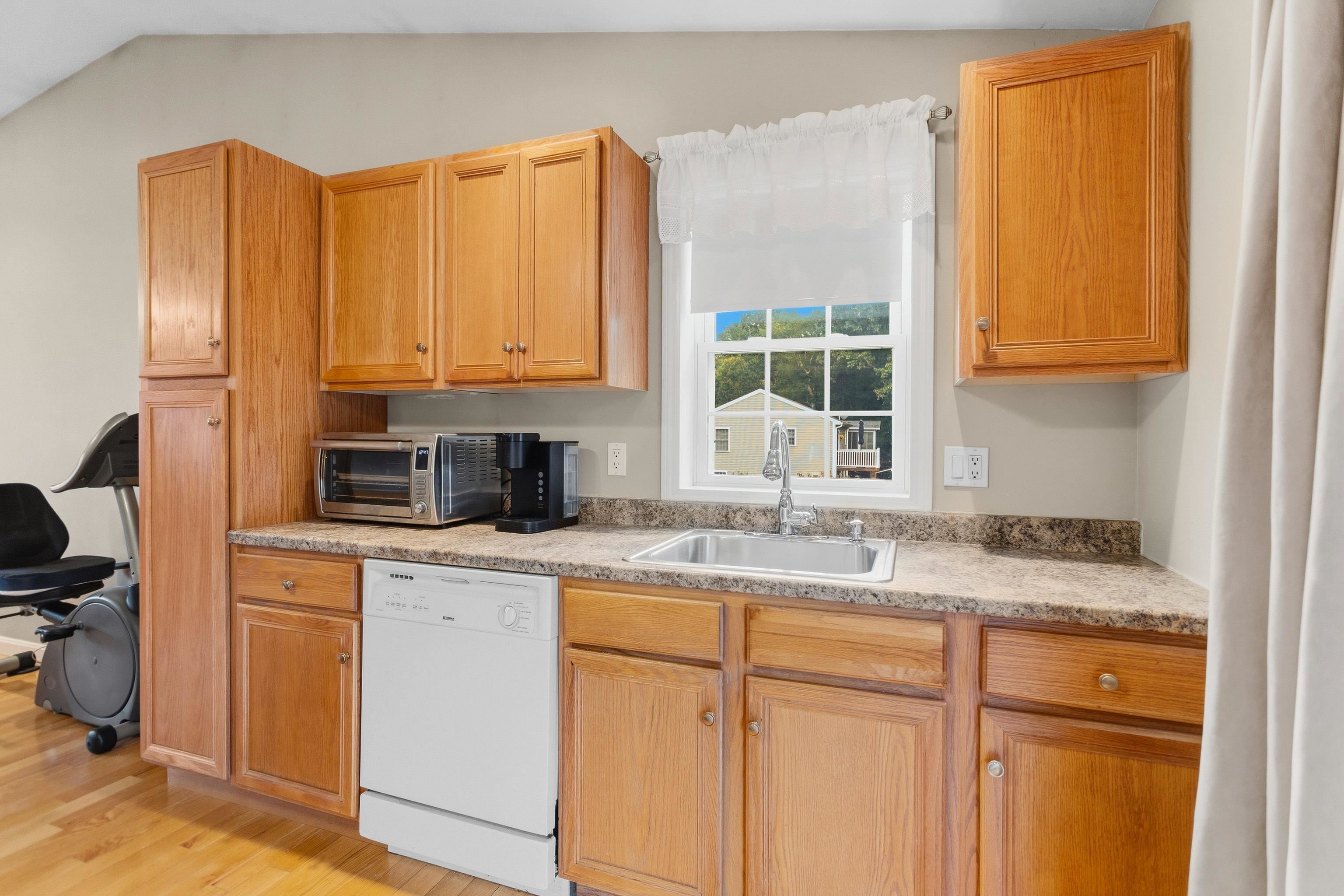 53 Patriots Way Property Photo 12