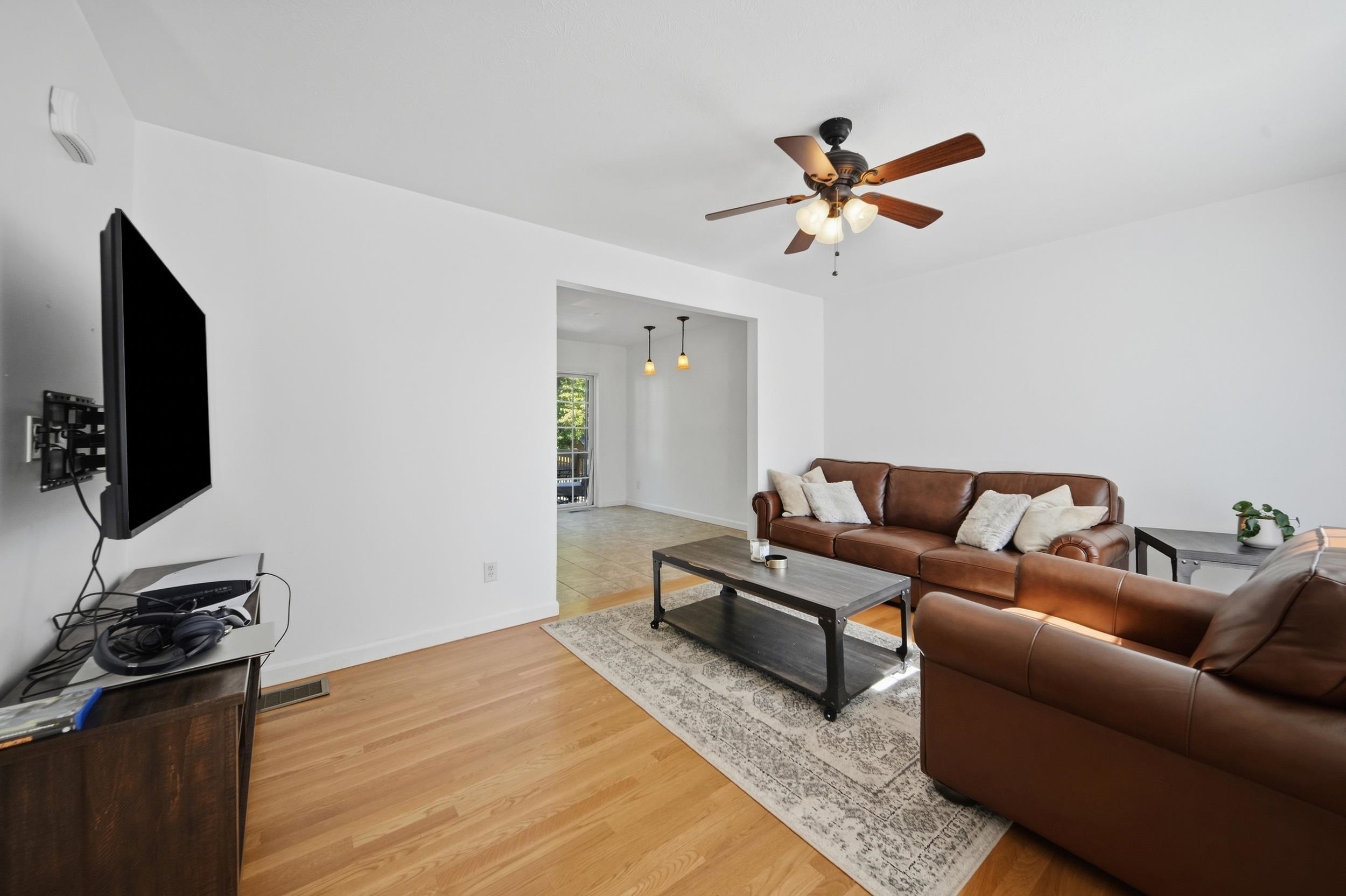220 Arah Street Property Photo 10