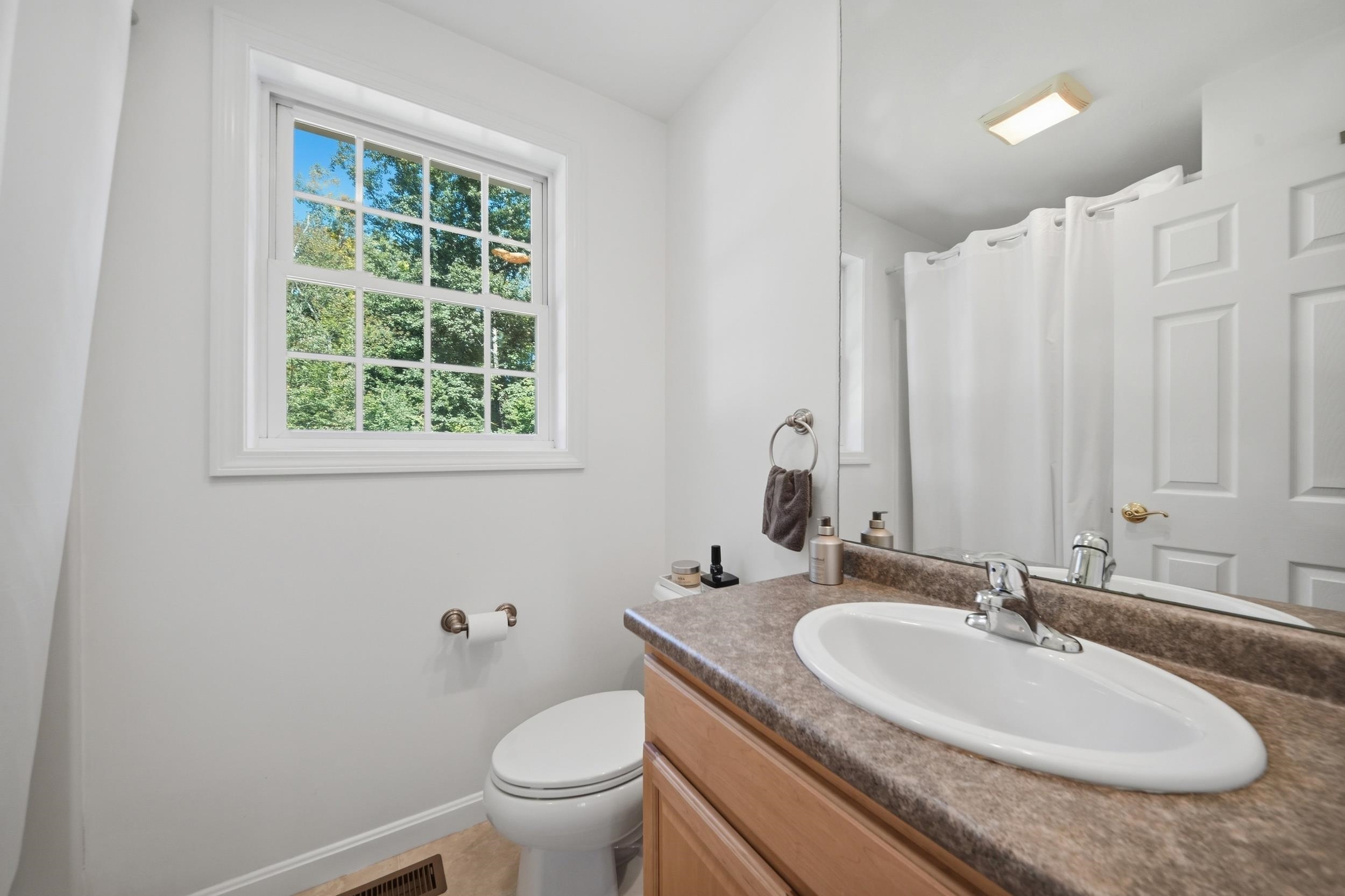 220 Arah Street Property Photo 26