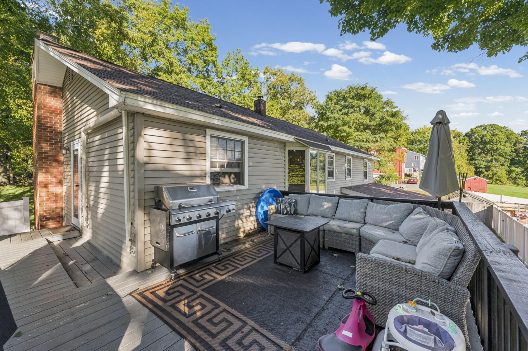 53 Pillsbury Road Property Photo 4