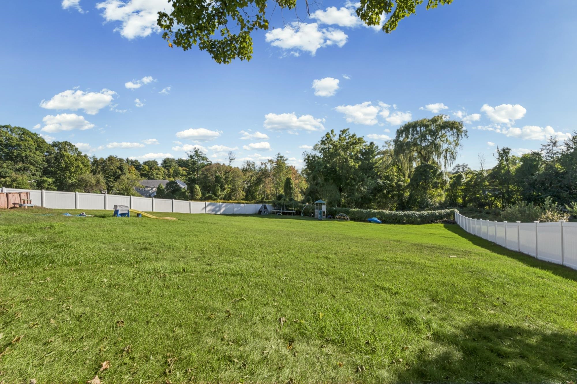 53 Pillsbury Road Property Photo 7