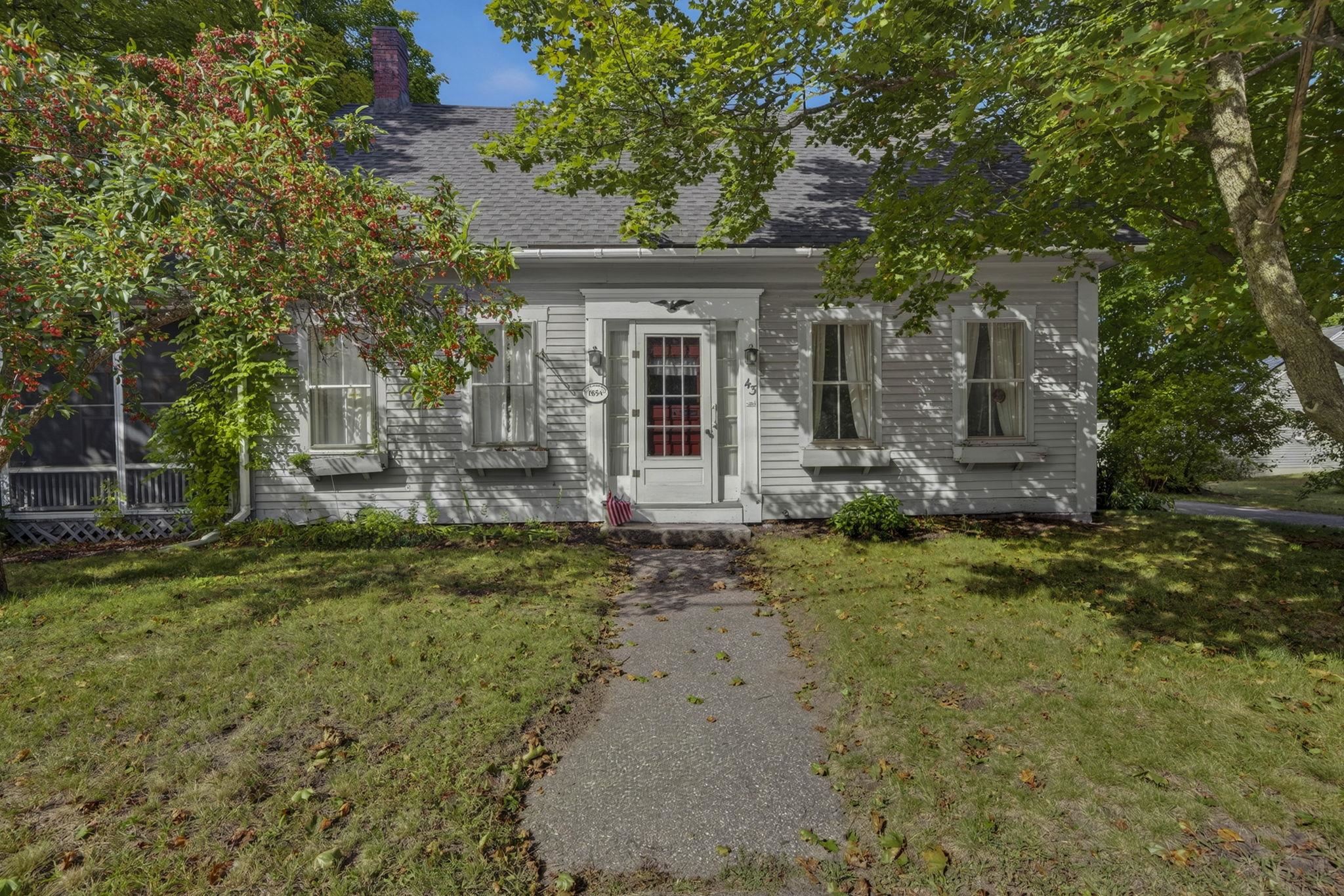 43 S Mast Street Property Photo 1