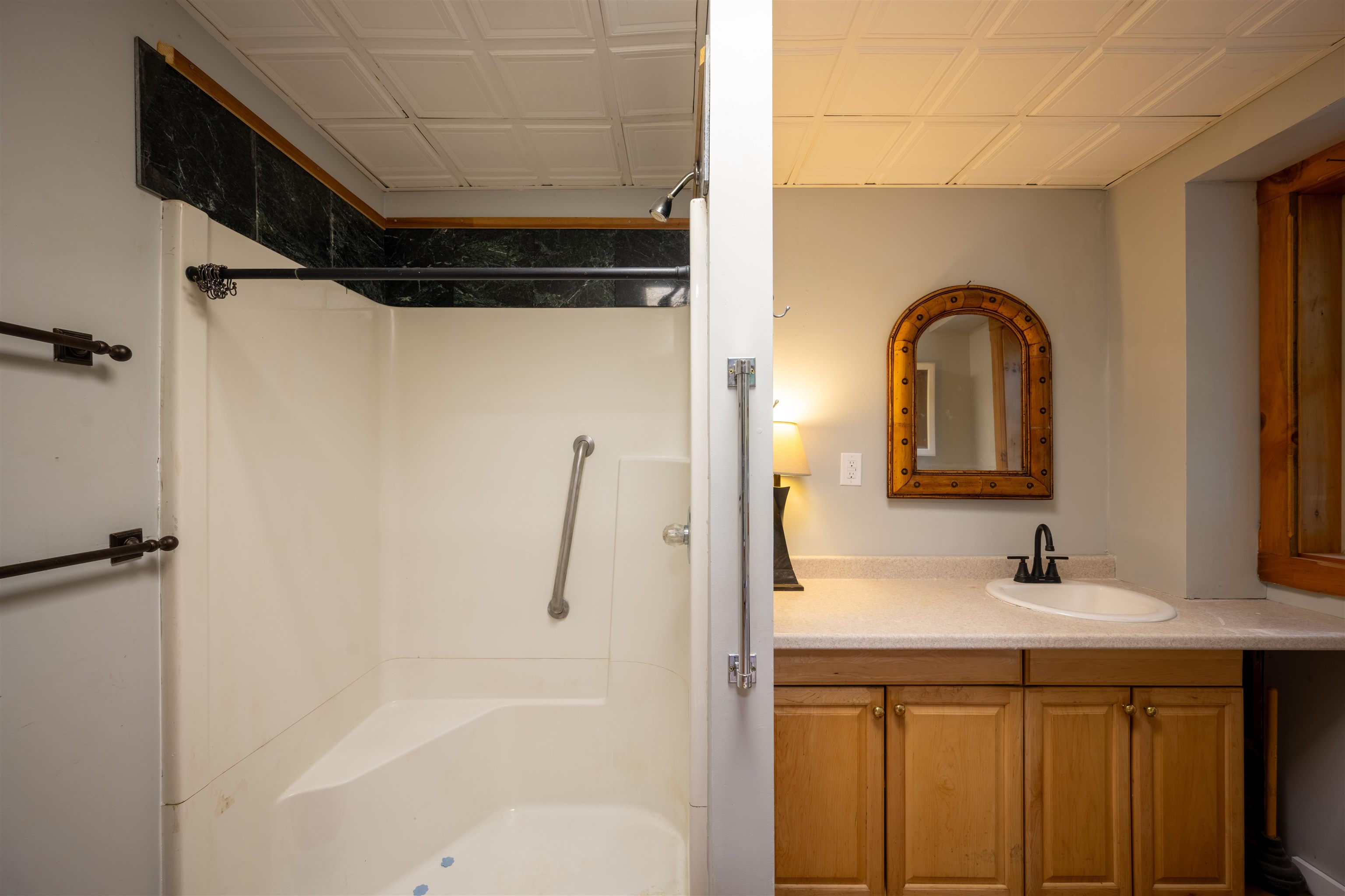 1890 Leland Road Property Photo 14