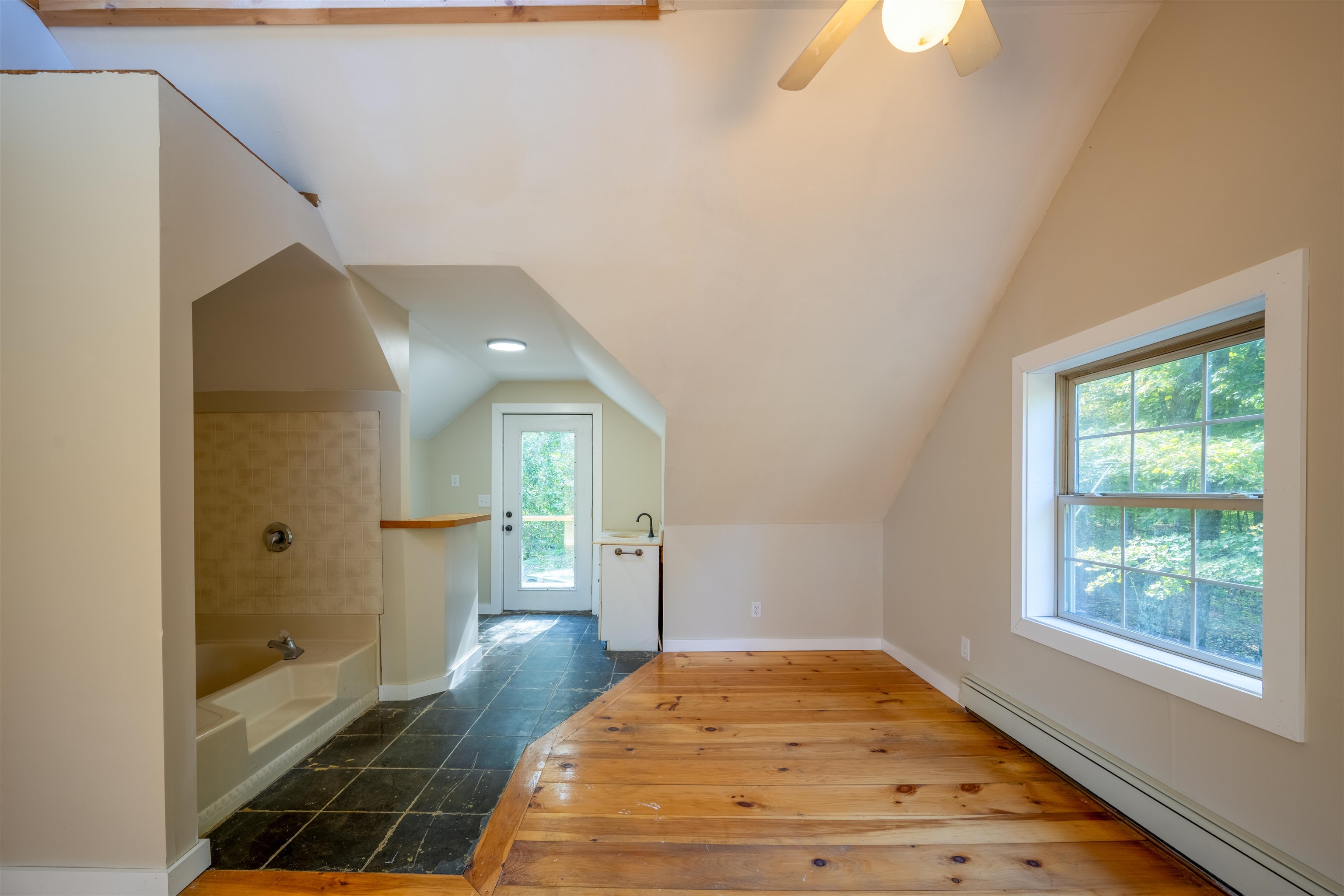 1890 Leland Road Property Photo 16